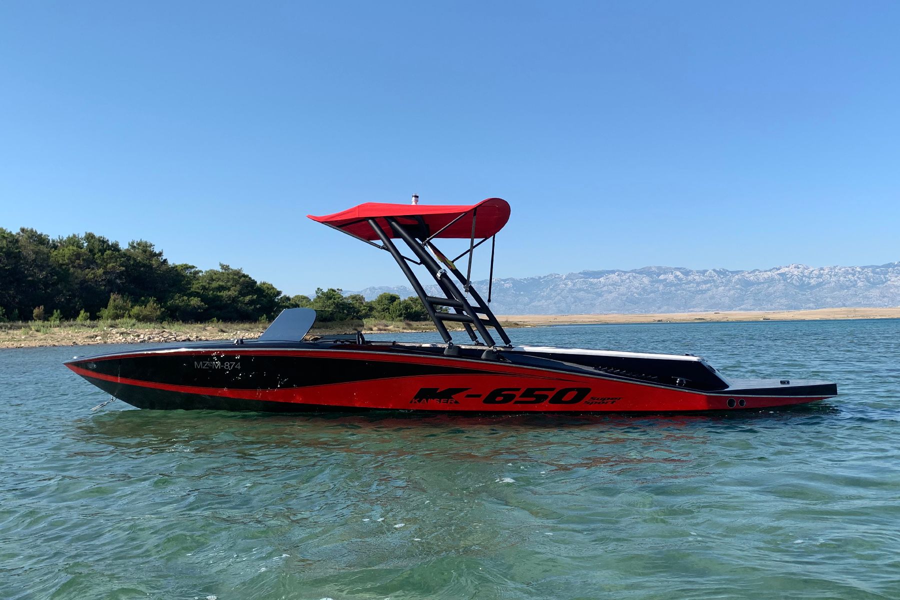 Detail a: KAISERBOOT K650 SUPER SPORT JETBOOT inkl. Custom Trailer, Es handelt sich um ein absolutes Einzelstück. Diese Ausführungen des Rumpfes/Aufbau gibt ...