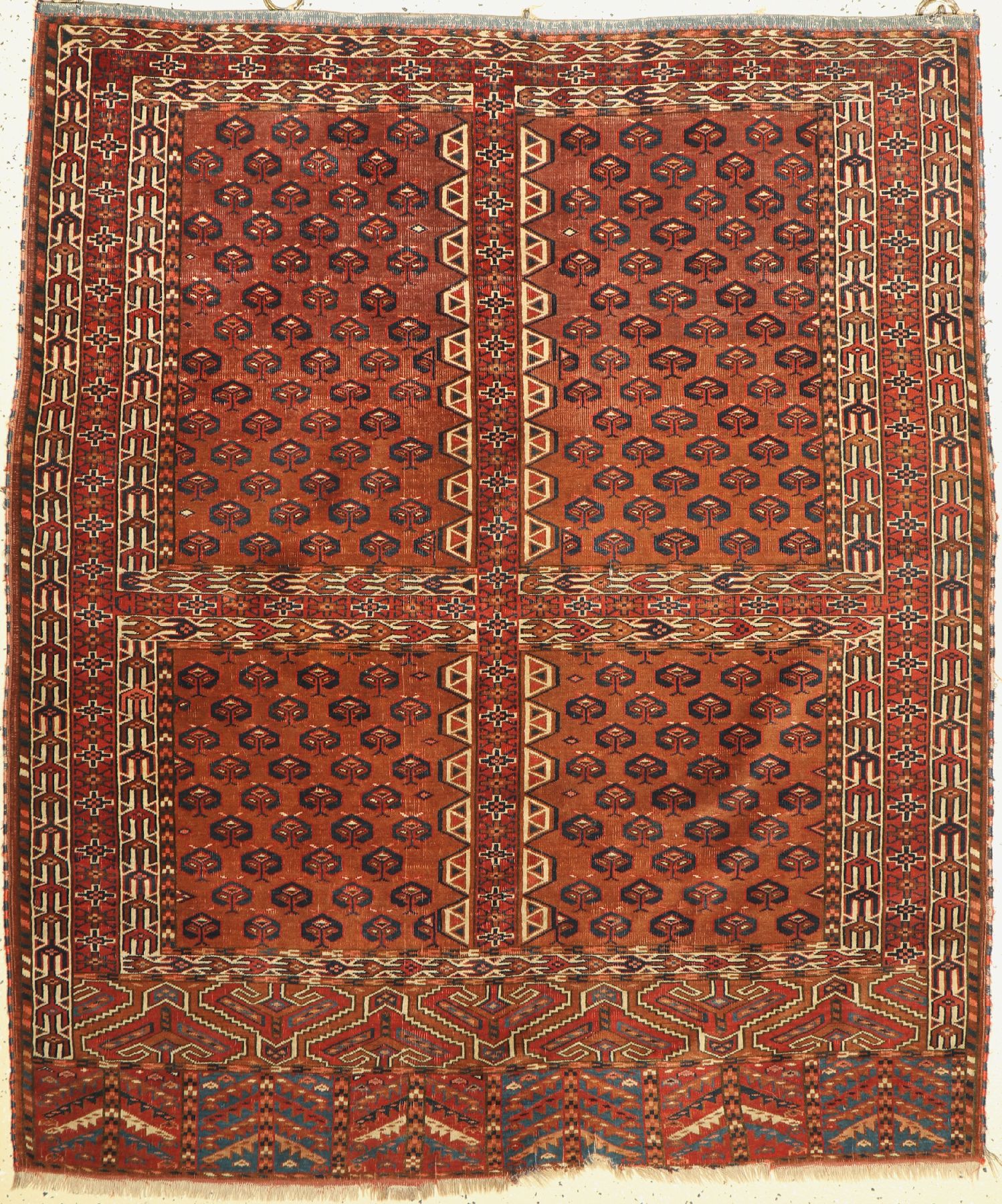 Yomuth Engsi antik, Turkmenistan, 19 Jhd. Wolle geknüpft auf Wolle, ca. 168 x 143 cm, EHZ:3 (Alters-und Gebrauchsspuren)