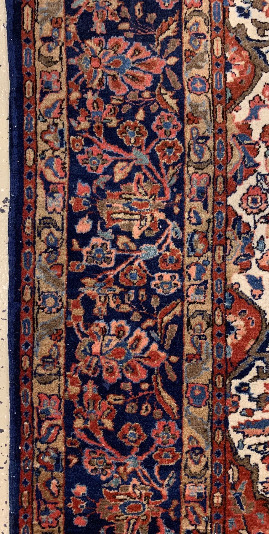 Detail b: Keschan Kork antik, Persien, um 1900, Korkwolle geknüpft auf Baumwolle, ca. 196 x 128 cm, EHZ:3(Altersbedingt guter Zustand).