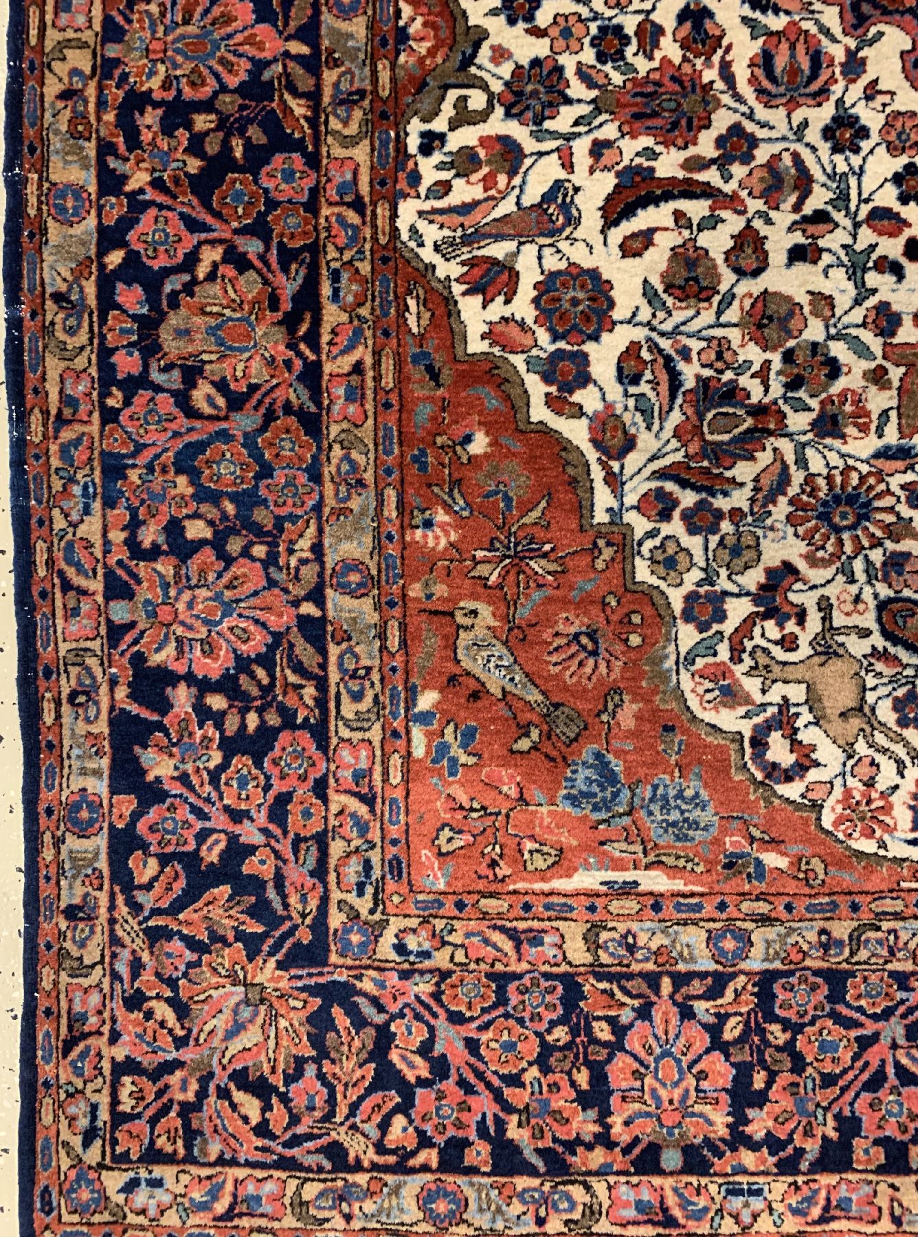 Detail c: Keschan Kork antik, Persien, um 1900, Korkwolle geknüpft auf Baumwolle, ca. 196 x 128 cm, EHZ:3(Altersbedingt guter Zustand).