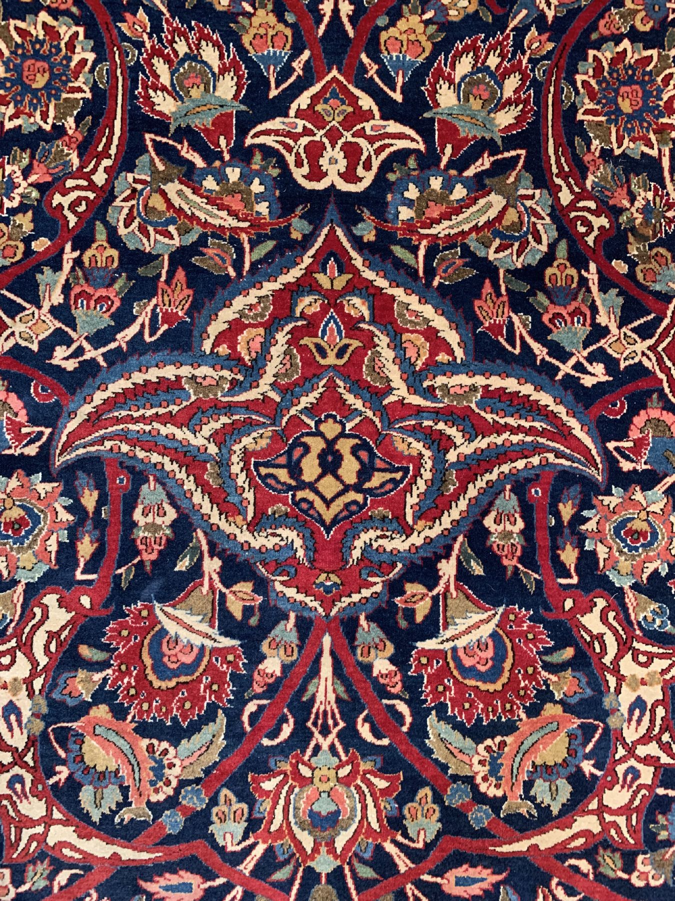 Detail d: Feiner Keschan Kork, Persien, um 1920/1930 Korkwolle geknüpft auf Baumwolle, ausgefallenes Muster, ca. 400 x 280cm, EHZ:2(guter Zustand)