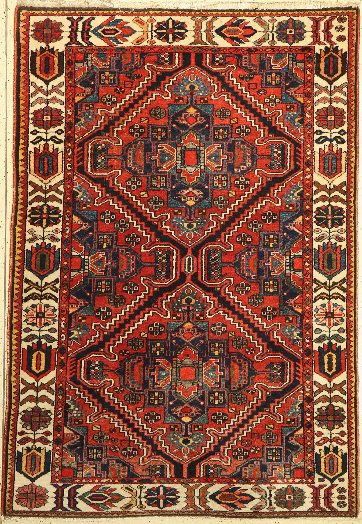 Bachtiar alt, Persien, um 1950, Wolle auf Baumwolle, ca. 200 x 140 cm, guter Zustand, Leichte Gebrauchsspuren an den Rändern