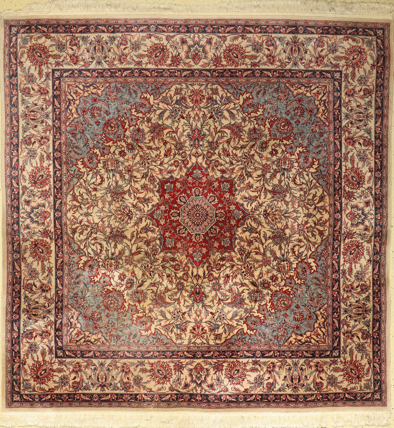 Esfahan fein, China, ca. 50 Jahre, Korkwolle, ca. 250 x 245 cm, guter Zustand, Stark verschmutzt