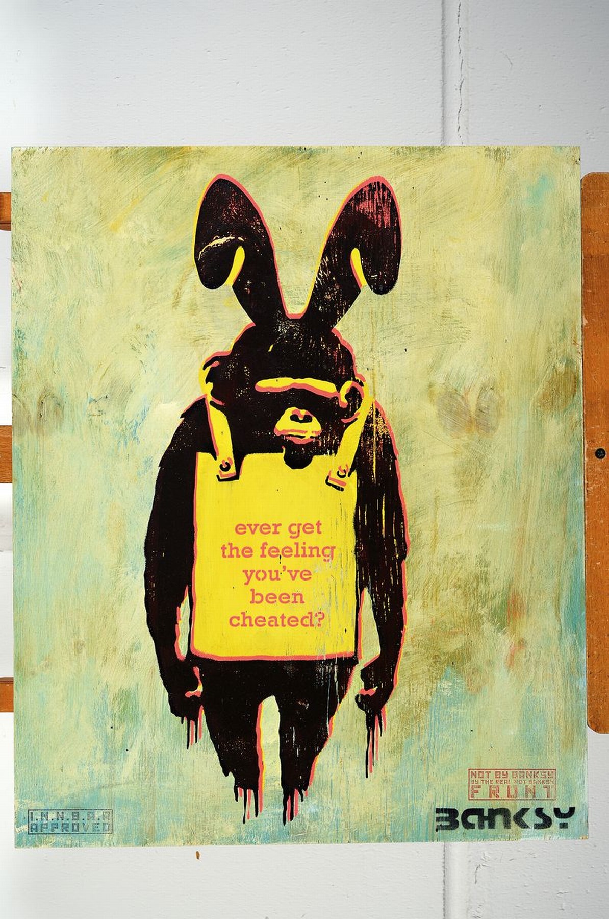 Detail k: Not by Banksy by Not Not Banksy, (Stot21STCplanB)," 11th Hour CHIMP original", Sprühtechnik/Holz, 2019, verso sign., Stempel,dat. ...