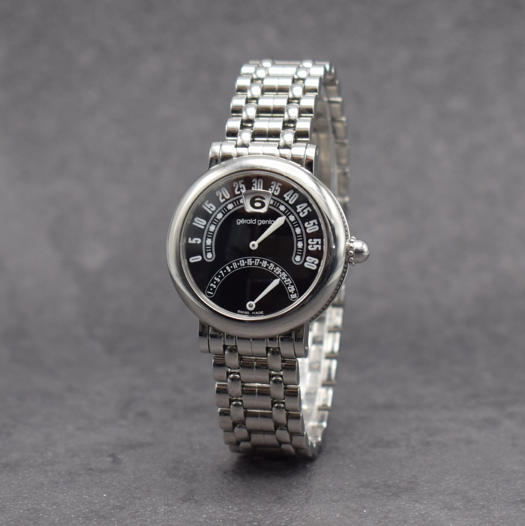 Detail b: GERALD GENTA Herrenarmbanduhr Retro in Edelstahl Referenz G3714, Schweiz um 2000, Automatik, Boden 6-fach verschr., orig. Gliederband m. Faltschl., ...
