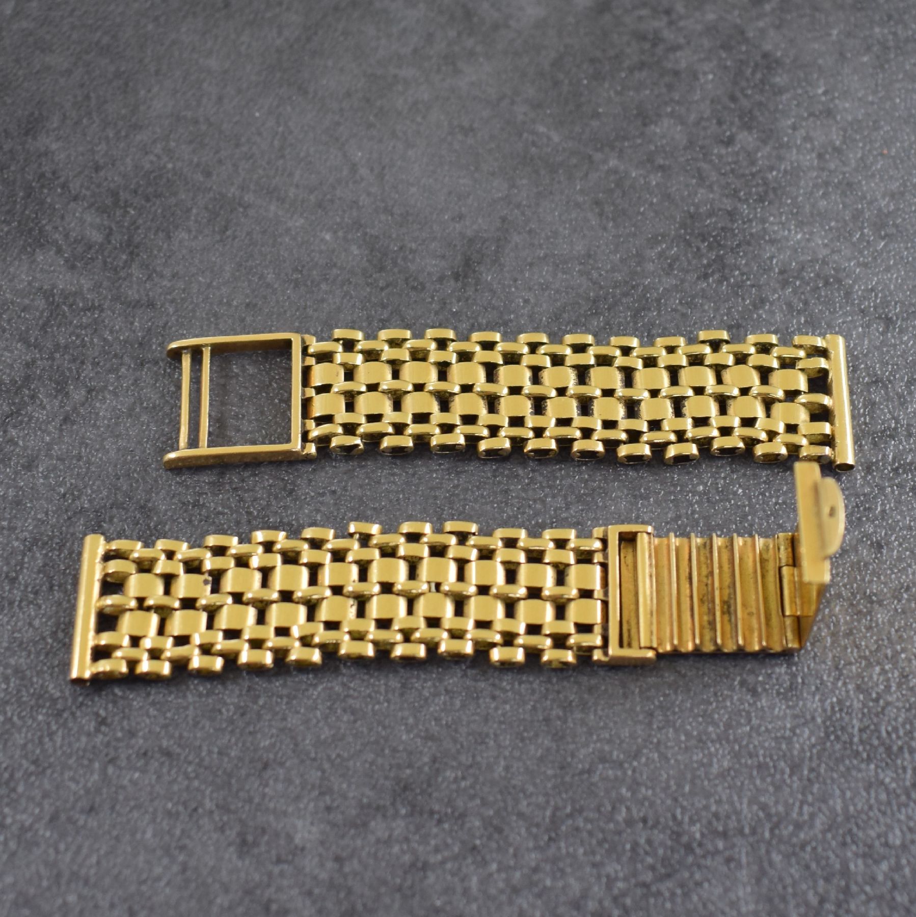 Detail c: Goldband für Armbanduhr in GG 750/000, um 1960, Bandanstöße ca. 18,5 mm, L. ca. 15,2 cm, Nutzsp., Gew. ca. 36g
