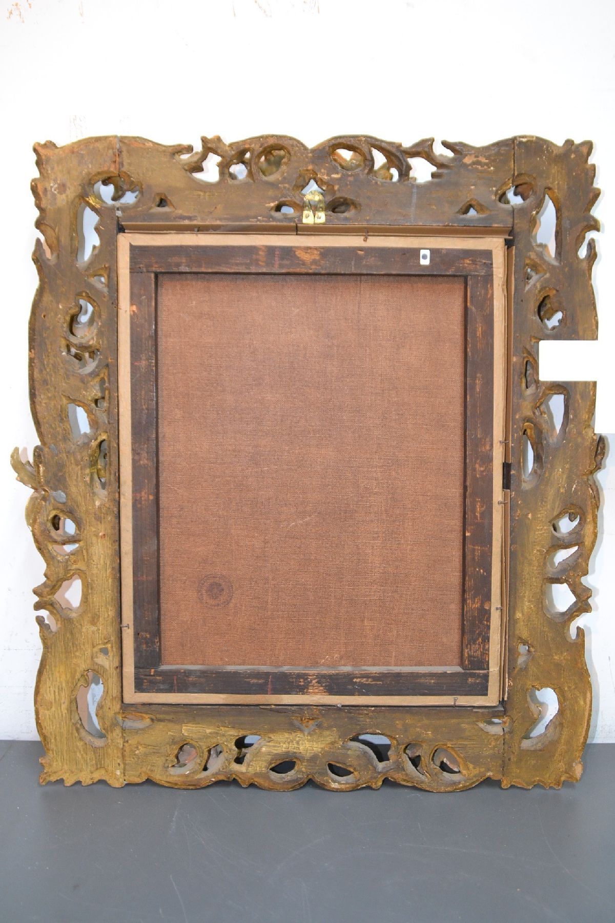 Detail g: Ungedeuteter Künstler des 17. Jh., Porträt des Johannes, feines lasierende Malerei, doubliert, Öl/Lwd, unsigniert, schöner geschnitzter ...