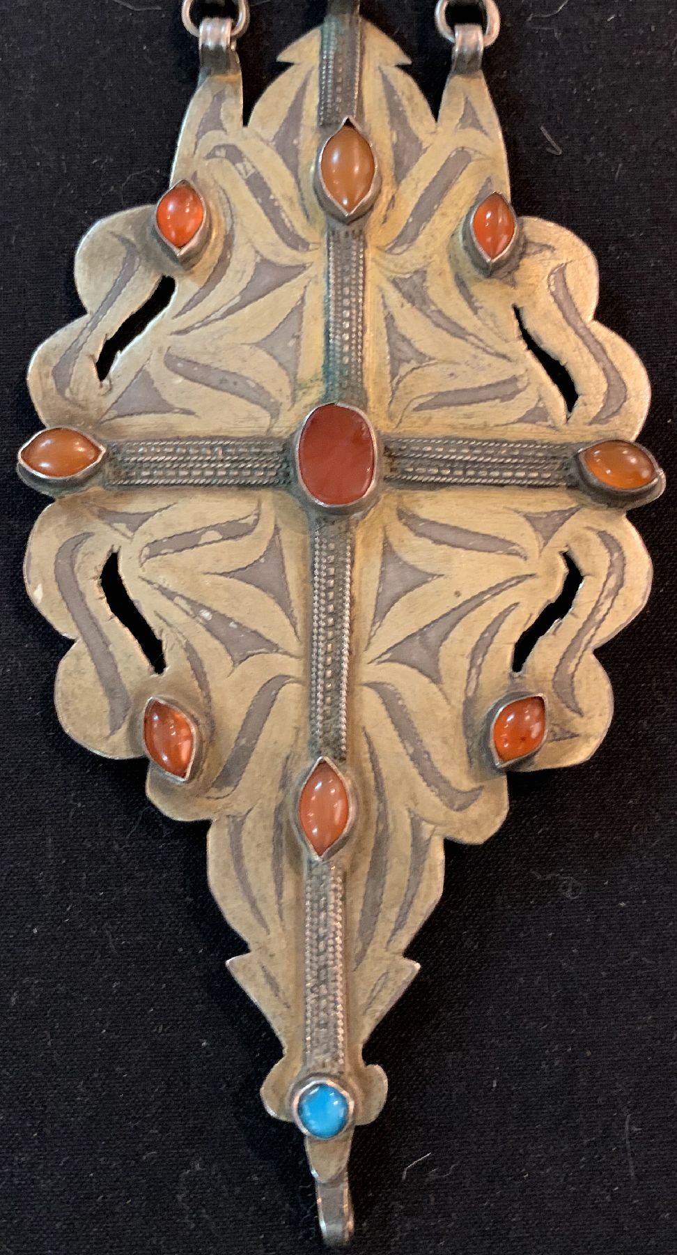 Detail a: Tekke Haubenschmuck,(Tschanga), antik, Turkmenistan, um 1900, Silber,Teilvergoldet, Karneole, ca, 55 x 9 cm, guter Zustand