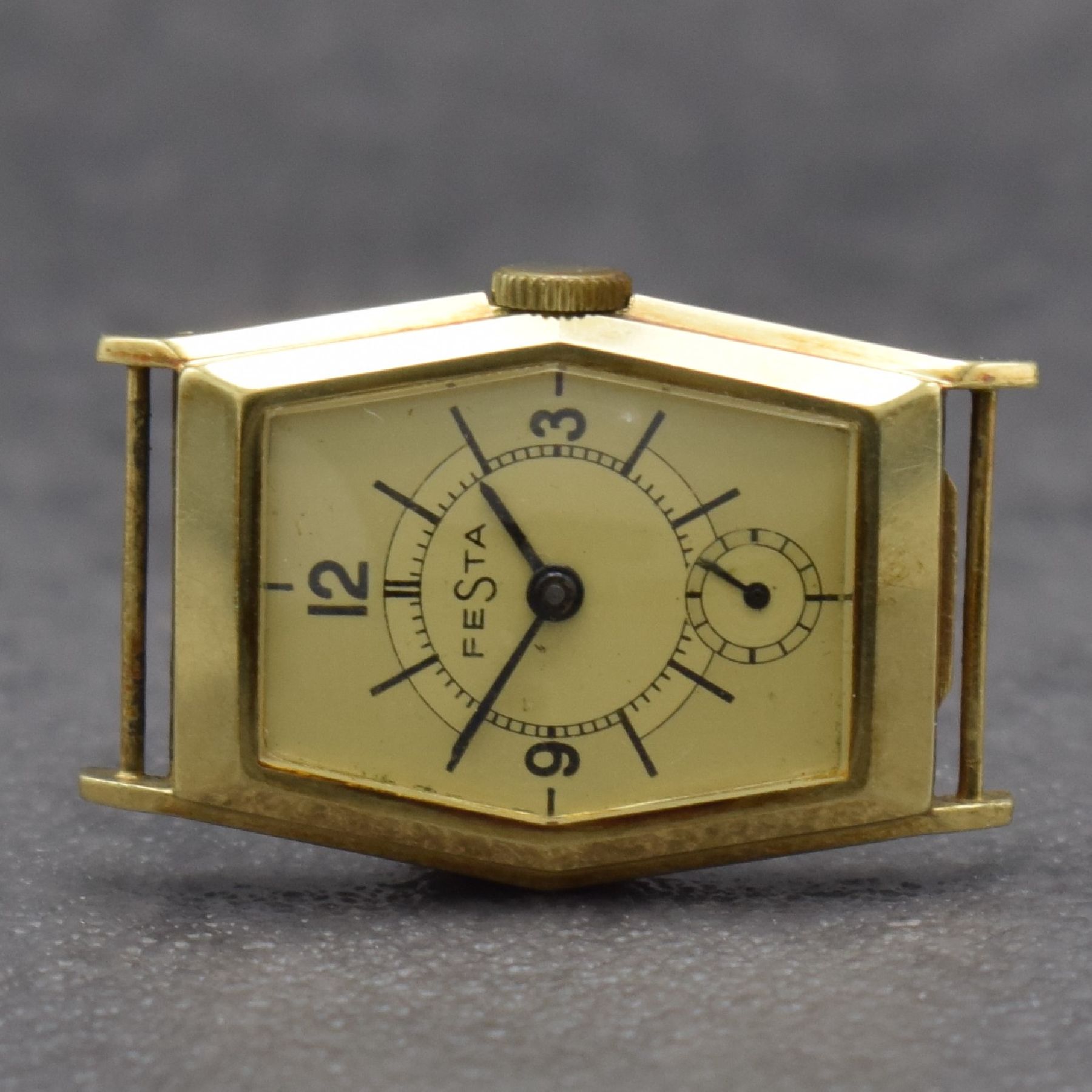 Detail a: FESTA Herrenarmbanduhr in GG 585/000, Handaufzug, Deutschland um 1938, Scharniergeh., verg. Zifferbl. altersbed. fl., verg. Formankerw., Kal. 843, M. ...