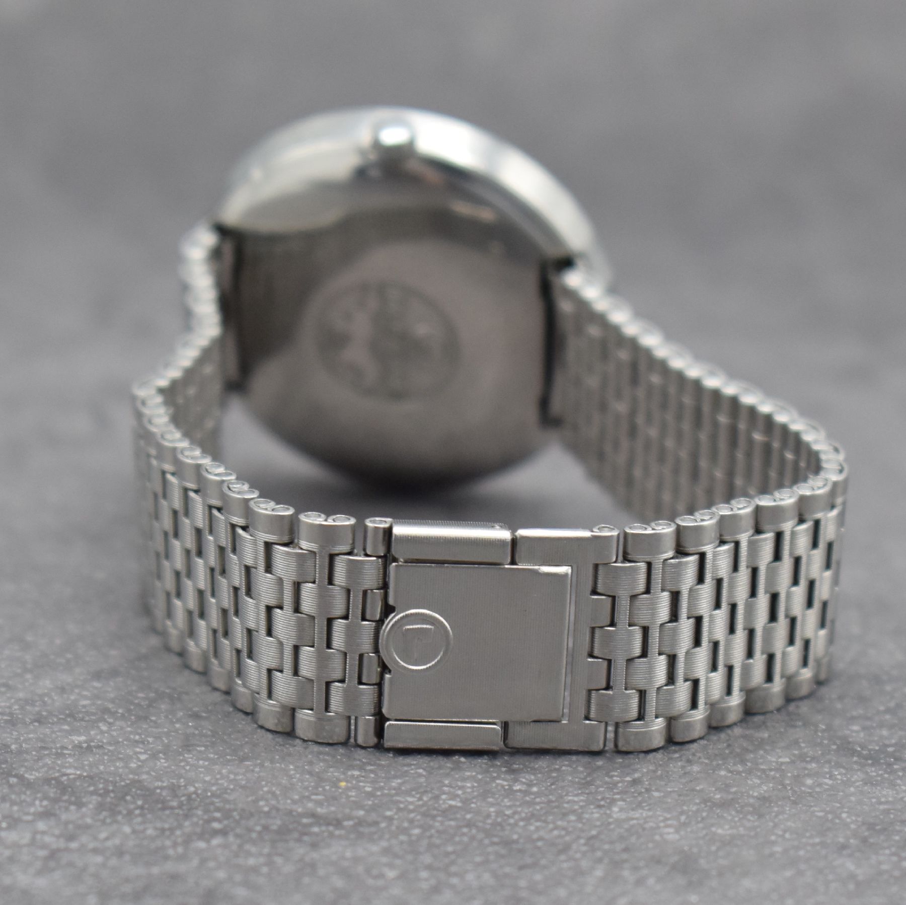 Detail b: ROAMER Mustang Herrenarmbanduhr D + D, Schweiz um 1970, Automatik, Ref. 478-9120.302, Edelstahl Monocoque-Geh. inkl. orig. NSA Edelstahlband, ...