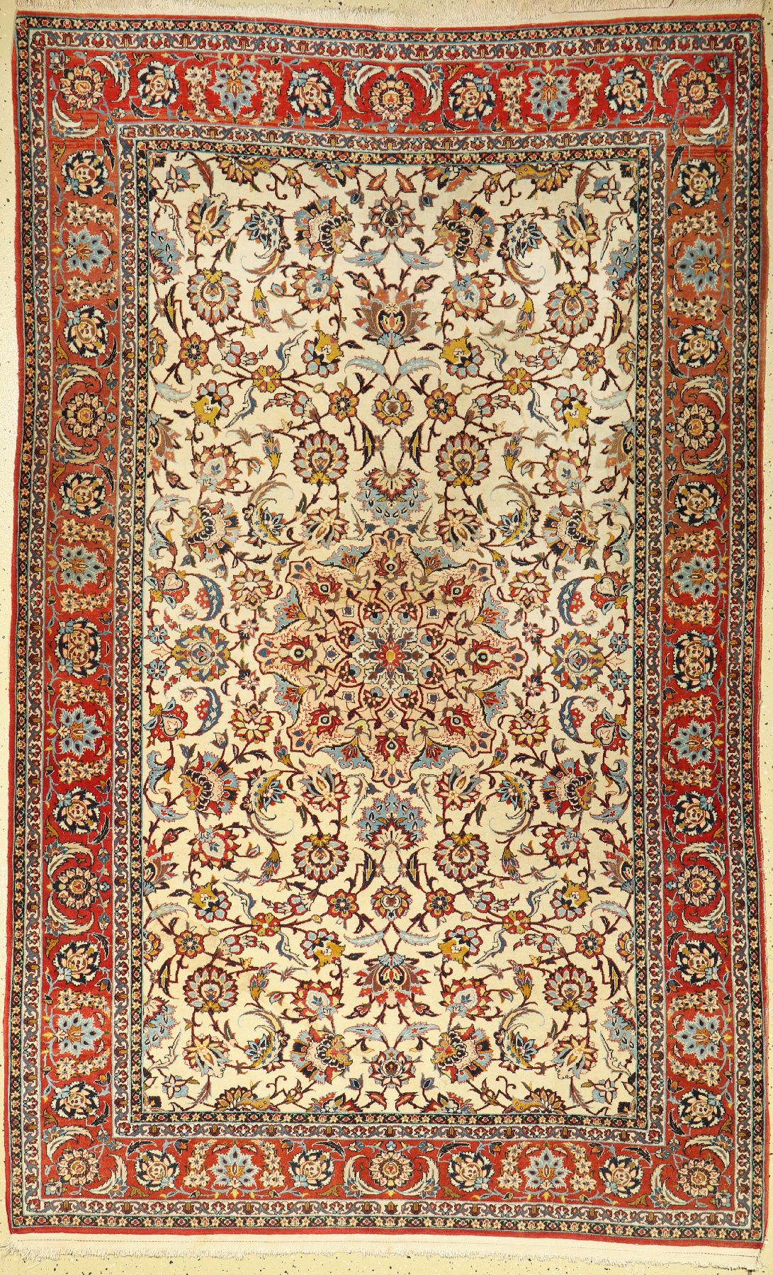 Esfahan alt, Persien, um 1930, Wolle auf Baumwolle, ca. 234 x 145 cm, minimaler Mottenfraß, Fleckig