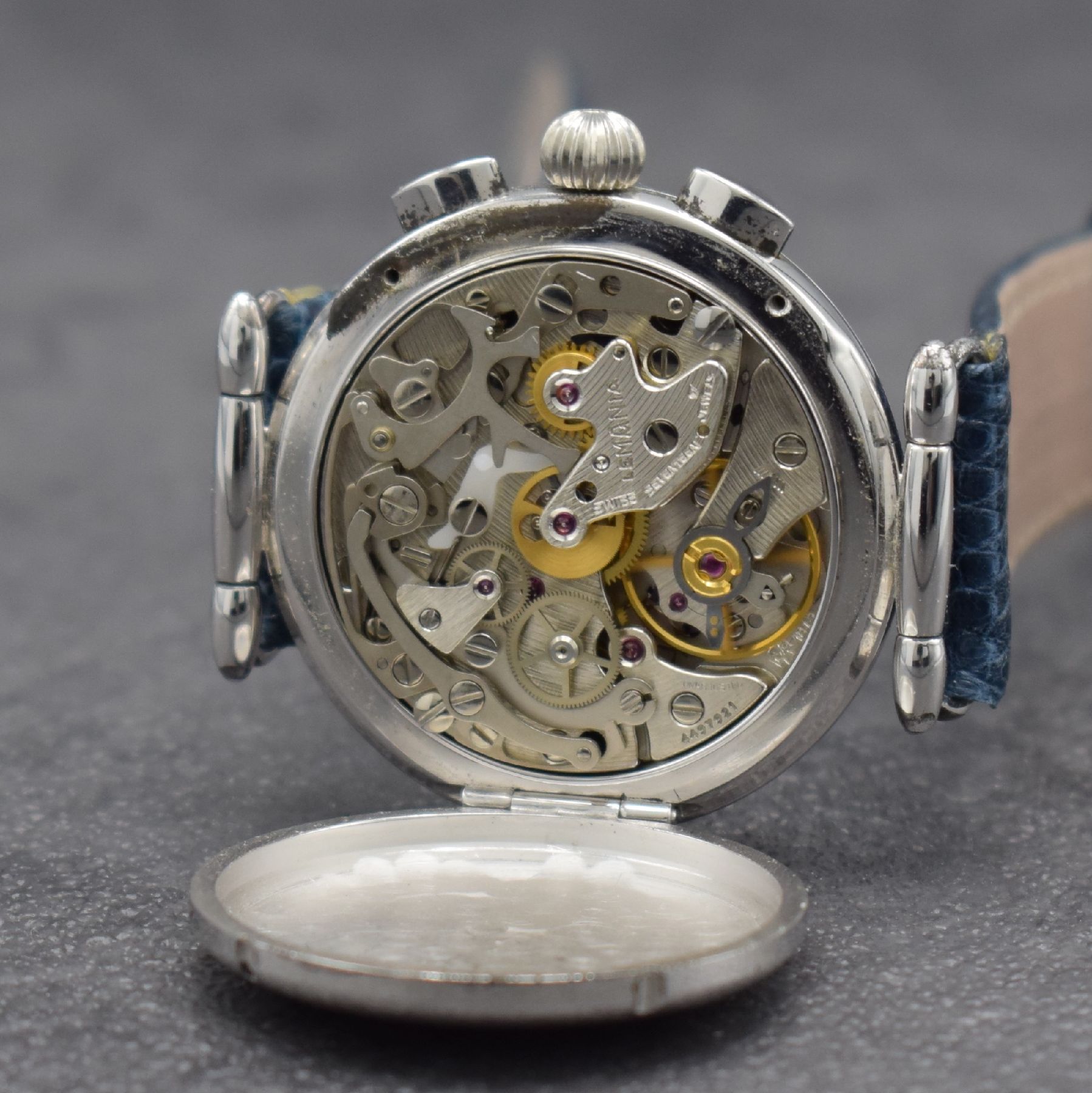 Detail e: DUBEY & SCHALDENBRAND seltener Armbandchronograph in Sterlingsilber Modell Twenty, Handaufzug, Schweiz um 1995, 3-teil. Geh., Scharnierboden 2-fach ...