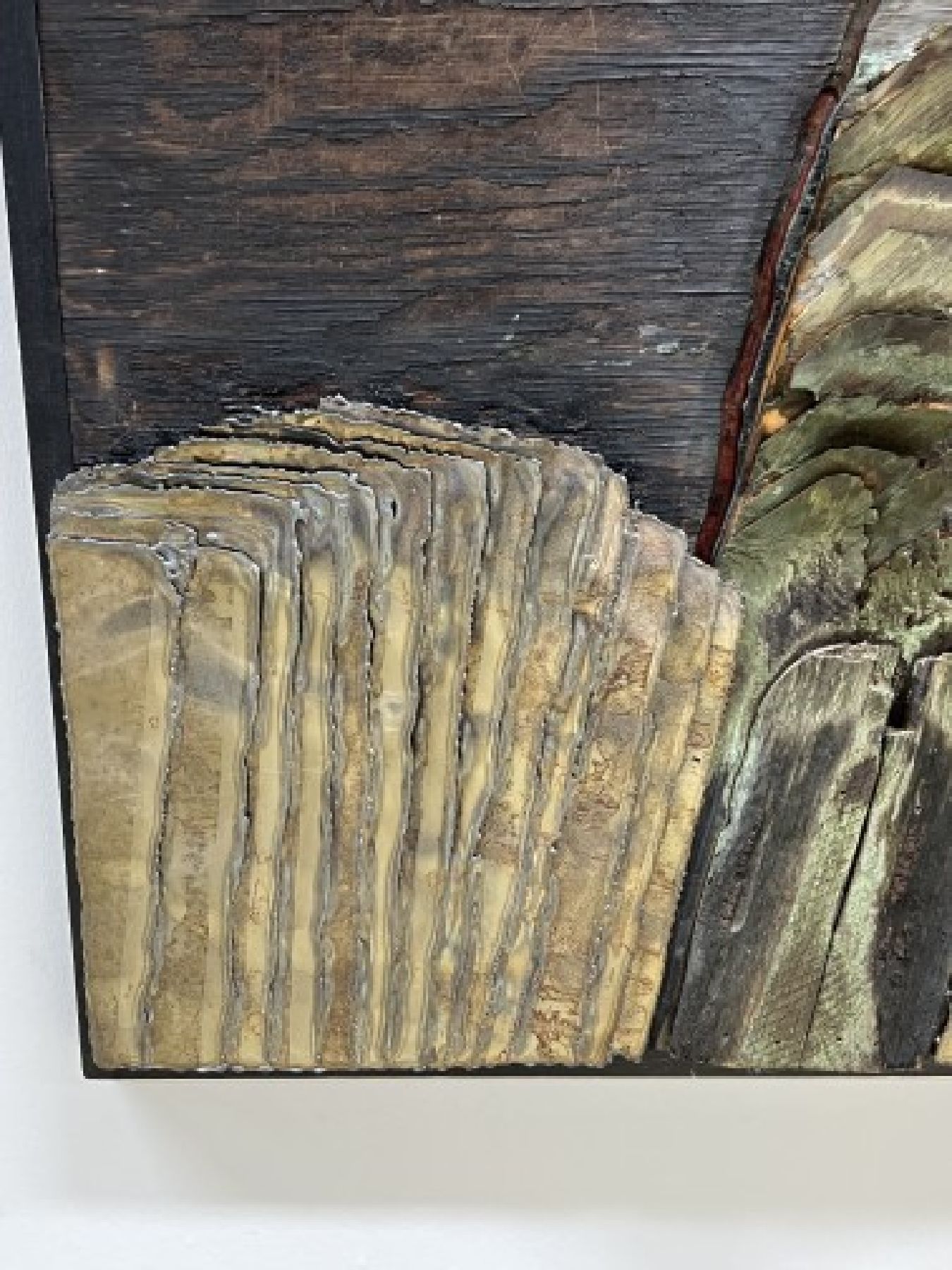 Detail b: Jorge Machold, 1940 Chemnitz-2015 Berlin, Ohne Titel, Collage aus Sperrholz, Holz und Metallplatten, rechts unten signiert und datiert 85, ca. ...