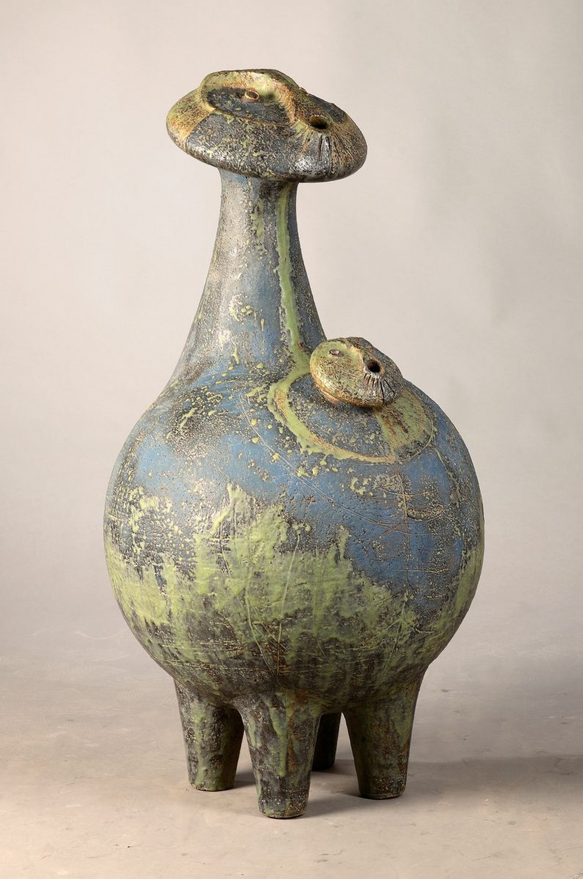 Eva Fritz-Lindner, 1933 Düsseldorf - 2017 Karlsruhe, bekannte Karlsruher Bildhauerin, sie entwarf mehrere hundert Werke, Tierskulpturen, Gefäße ...