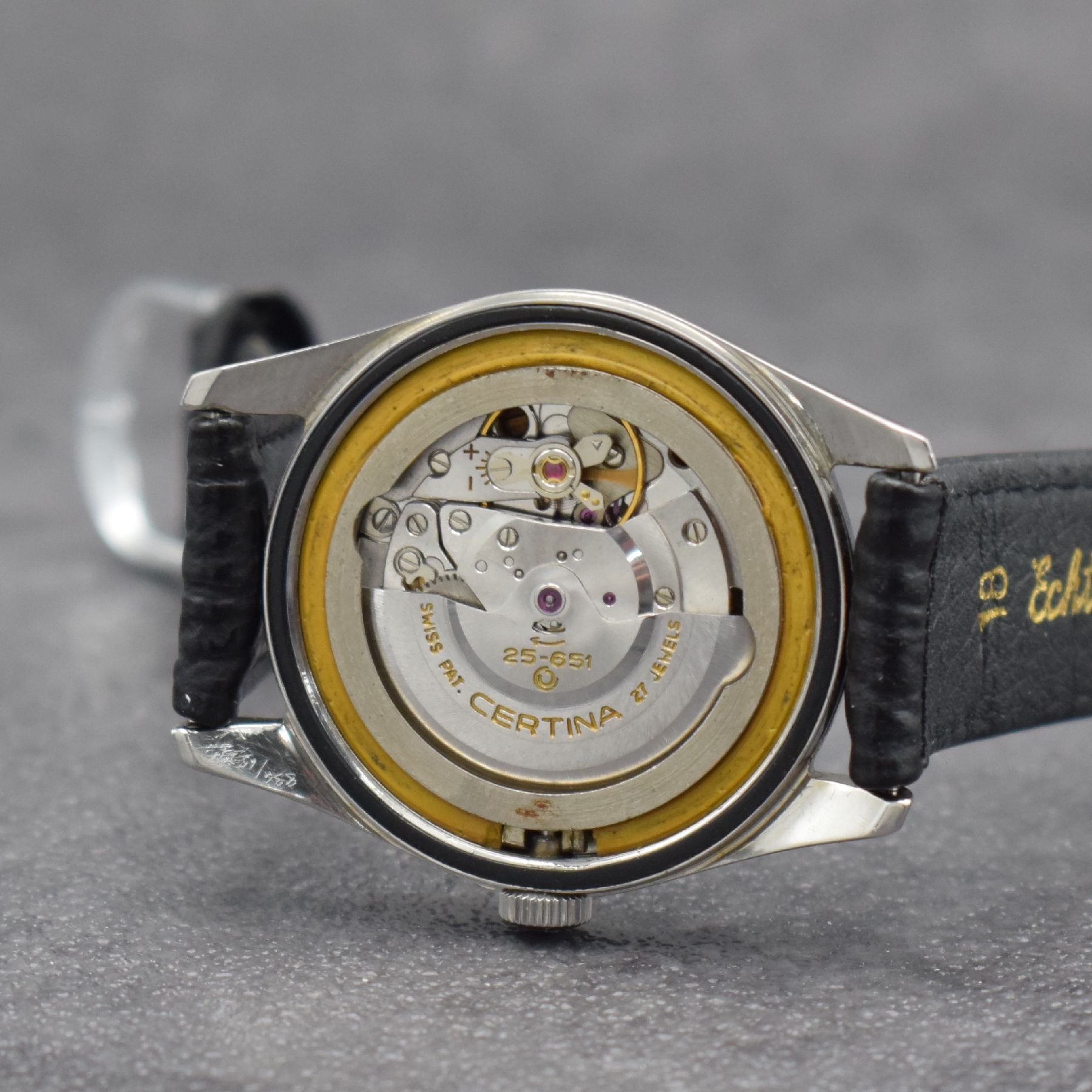 Detail g: CERTINA DS Herrenarmbanduhr in Stahl, Automatik, Schweiz um 1965, 2-tlg. Geh. Ref. 5801-112, verschr. "Turtle-Back"-Boden, silb. Zifferbl. ...