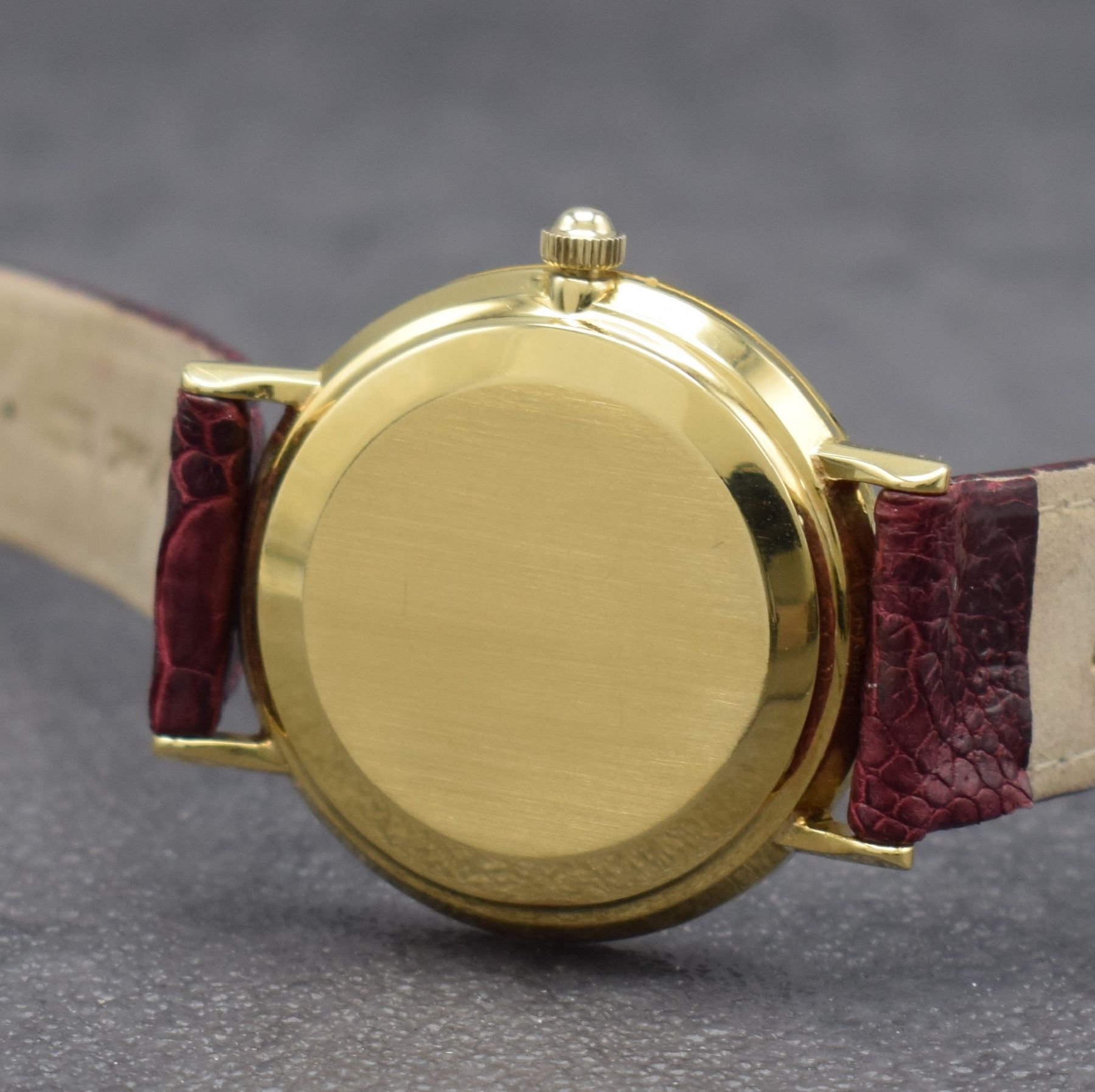 Detail d: LONGINES-WITTNAUER Herrenarmbanduhr Admiral 5 -Stars Referenz 69-610AA in GG 750/000, Automatik, Schweiz/USA um 1967, Monocoque- Geh., verg. orig. ...