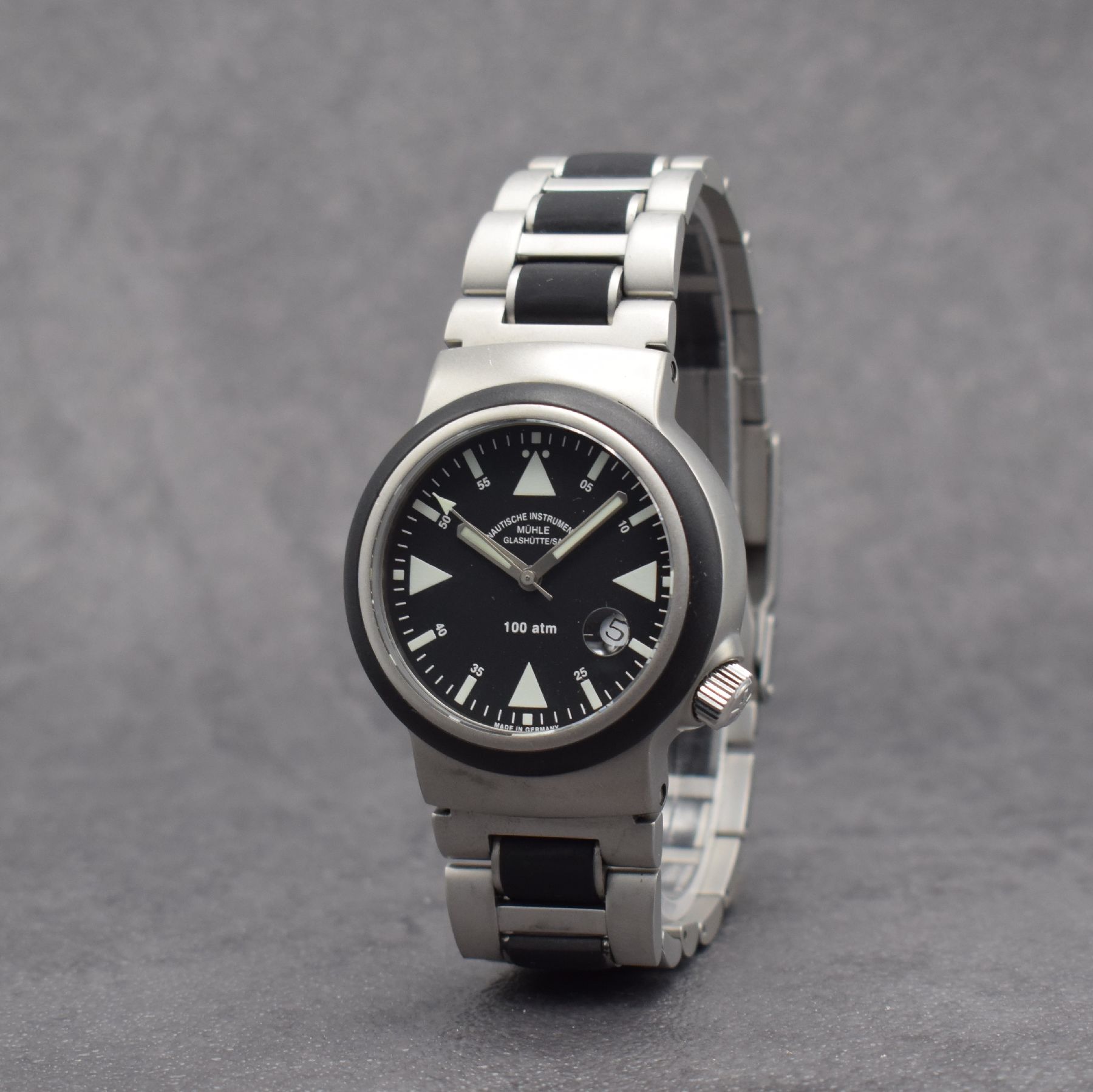 Detail b: MÜHLE GLASHÜTTE/SA. Nautische Instrumente Herrenarmbanduhr Modell S.A.R. Rescue-Timer Referenz M1-41-00, Automatik, verschr. Edelstahlgeh. inkl. ...