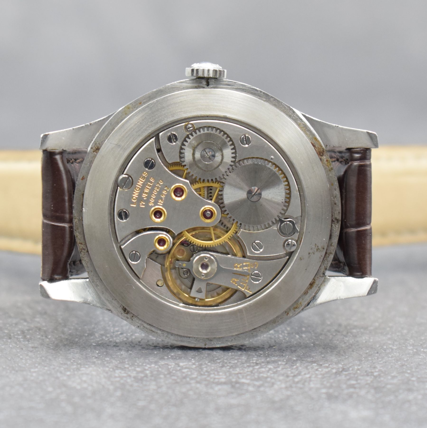 Detail g: LONGINES große Herrenarmbanduhr 38 mm in Stahl, Schweiz um 1953, Handaufzug, Ref. 4914, 3-teil. Gehäuse, Boden & Glasrand aufgedr., orig. Krone, ...