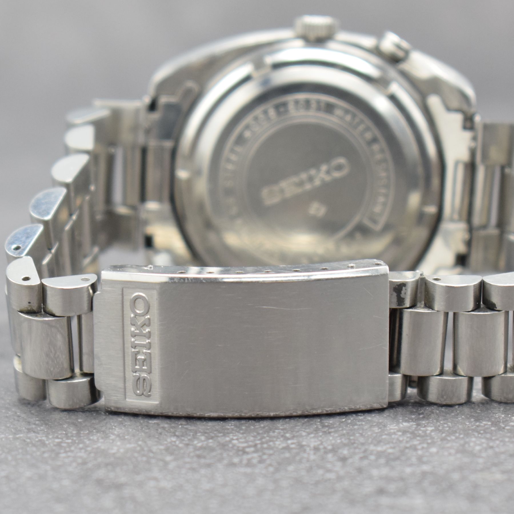 Detail e: SEIKO Bell-Matic Herrenarmbanduhr m. Wecker, Japan um 1970, Automatik, Ref. 4006-6031, Edelstahlgeh., Boden geschr., orig. Gliederband m. Faltschl., ...