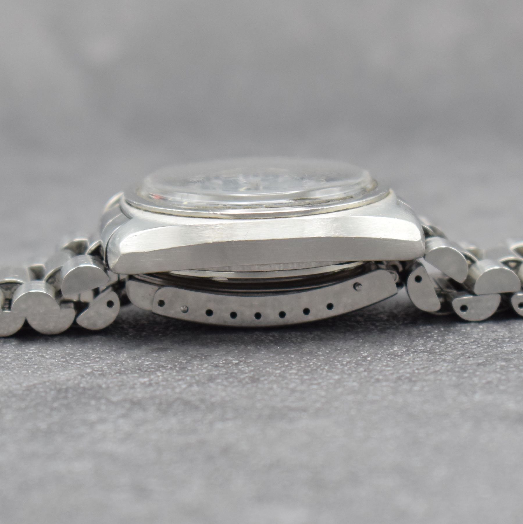 Detail g: SEIKO Bell-Matic Herrenarmbanduhr m. Wecker, Japan um 1970, Automatik, Ref. 4006-6031, Edelstahlgeh., Boden geschr., orig. Gliederband m. Faltschl., ...