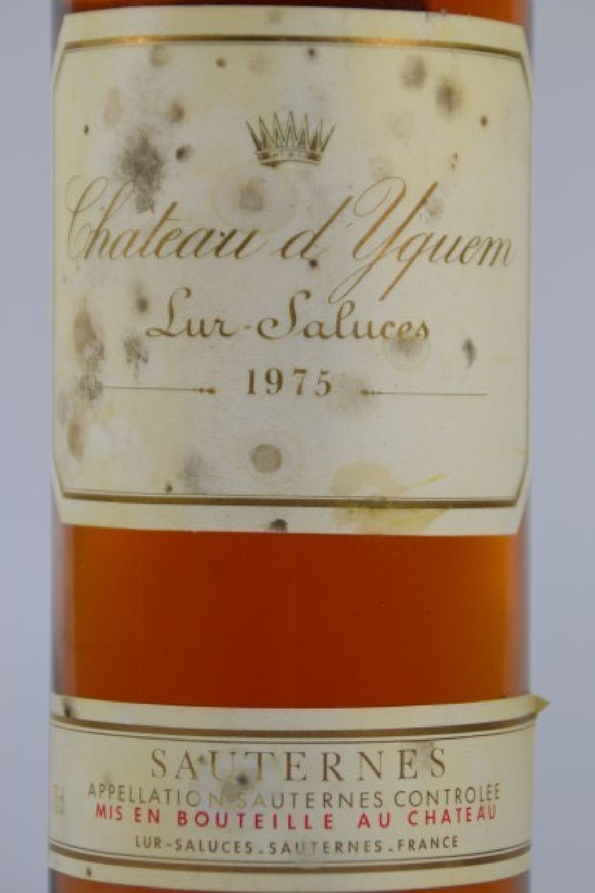 Detail a: 1 Flasche Chateau d'Yquem Sur-Saluces 1975, Sauternes, 75cl, orig. verkorkt und unverkostet, top shoulder