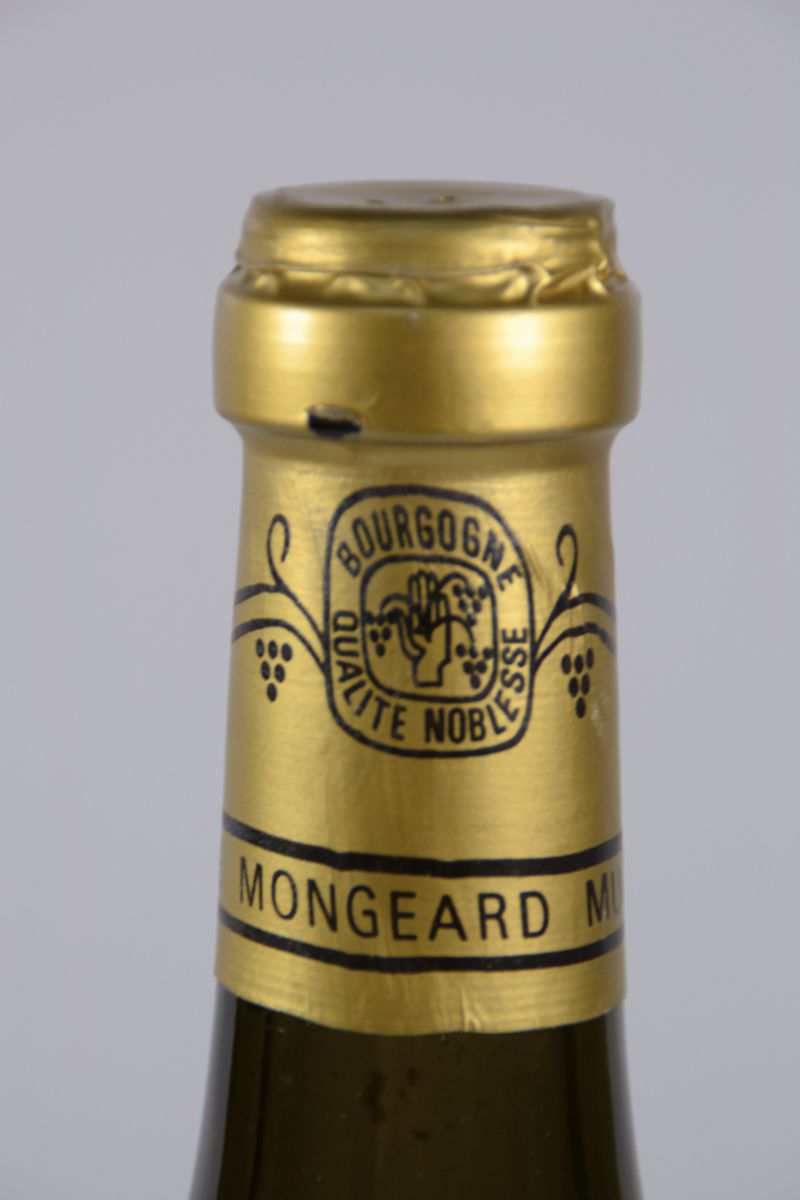 Detail b: 1 Flasche 1986 Richebourg, Grand Cru, Domaine Mongeard-Mugneret, Vosne-Romanée, Cote d'or, ca. 750ml, top shoulder