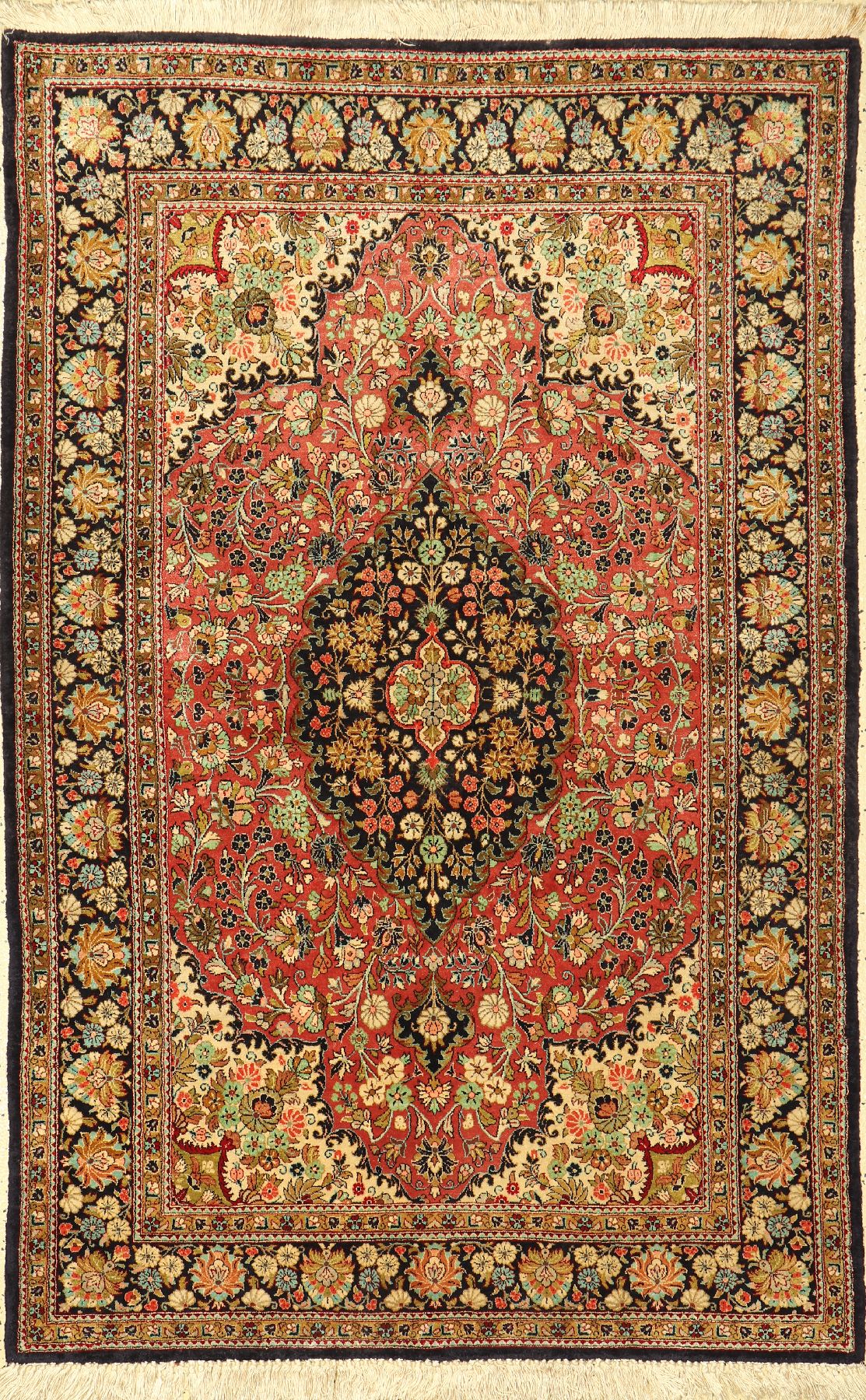 Ghom Seide, Persien, ca. 60 Jahre, reine Naturseide, ca. 167 x 108 cm, EHZ: 2