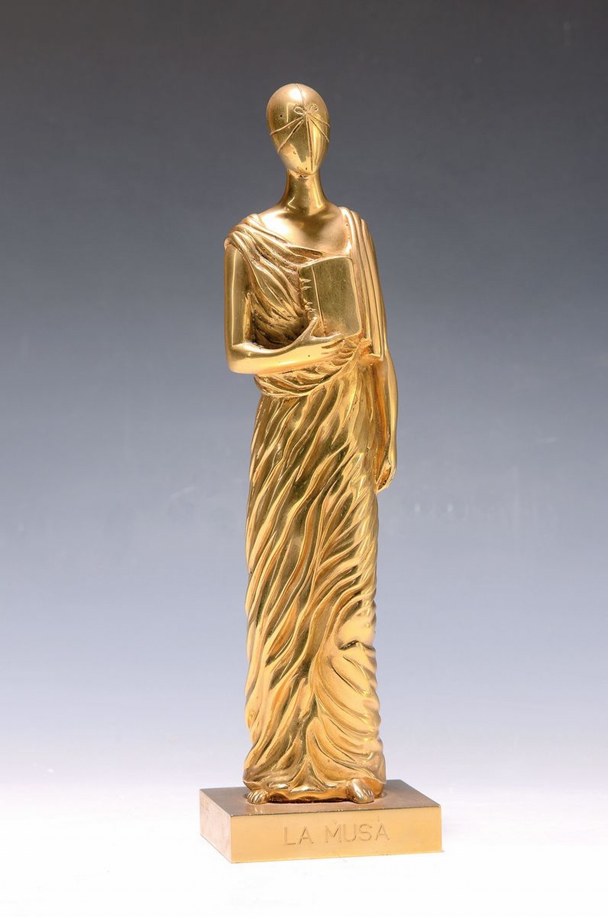 Giorgio De Chirico, Volos 1888 - Roma 1978, Bronze vergoldet, "La Musa", num. 100/100, seitlich mit Gießerstempel LISA, rückseitig ...