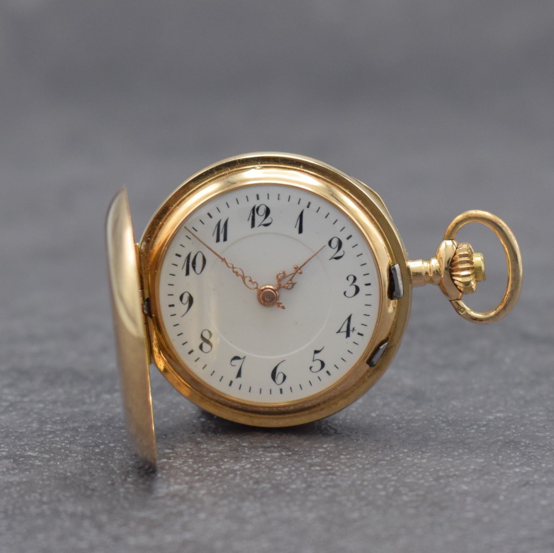 Detail g: 2 Taschenuhren: 1.) Damensavonette in RG 585/000 & 2.) LONGINES Taschenuhr in Silber, Schweiz um 1900, 1.) 2-Deckel Goldgeh. dell., Emailzifferbl. m. ...