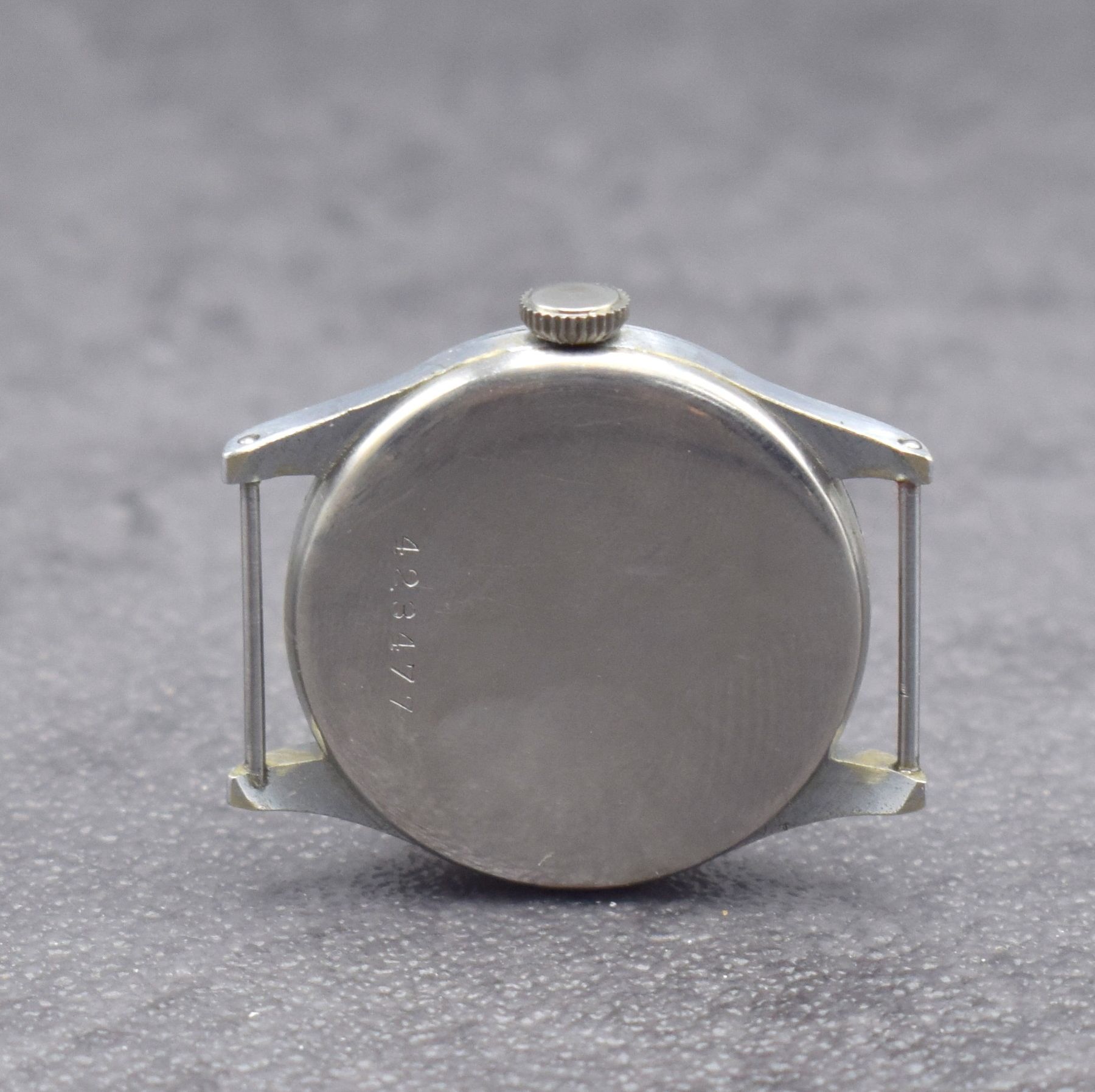 Detail b: Konvolut 4 Armbanduhren, 2 x Revue-Sport, 1 x Mido, 1 x Rotary, alle Schweiz um 1940/50, Revue 1 x Geh. verschr., 1 x Boden aufgedr.,, silb. ...