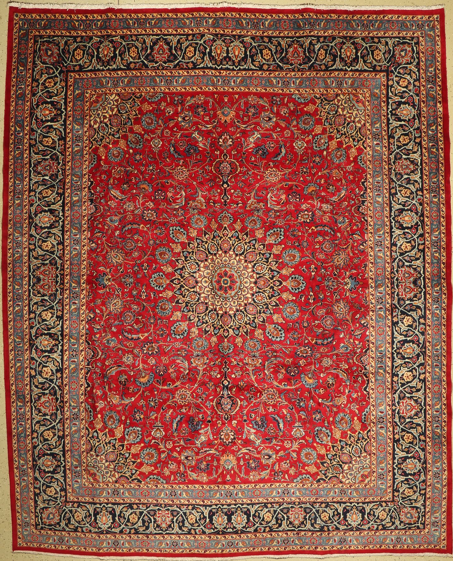 Kashmar, Persien, ca. 40 Jahre, Wolle auf Baumwolle, ca. 380 x 307 cm, guter Zustand, 2cm Loch geflickt