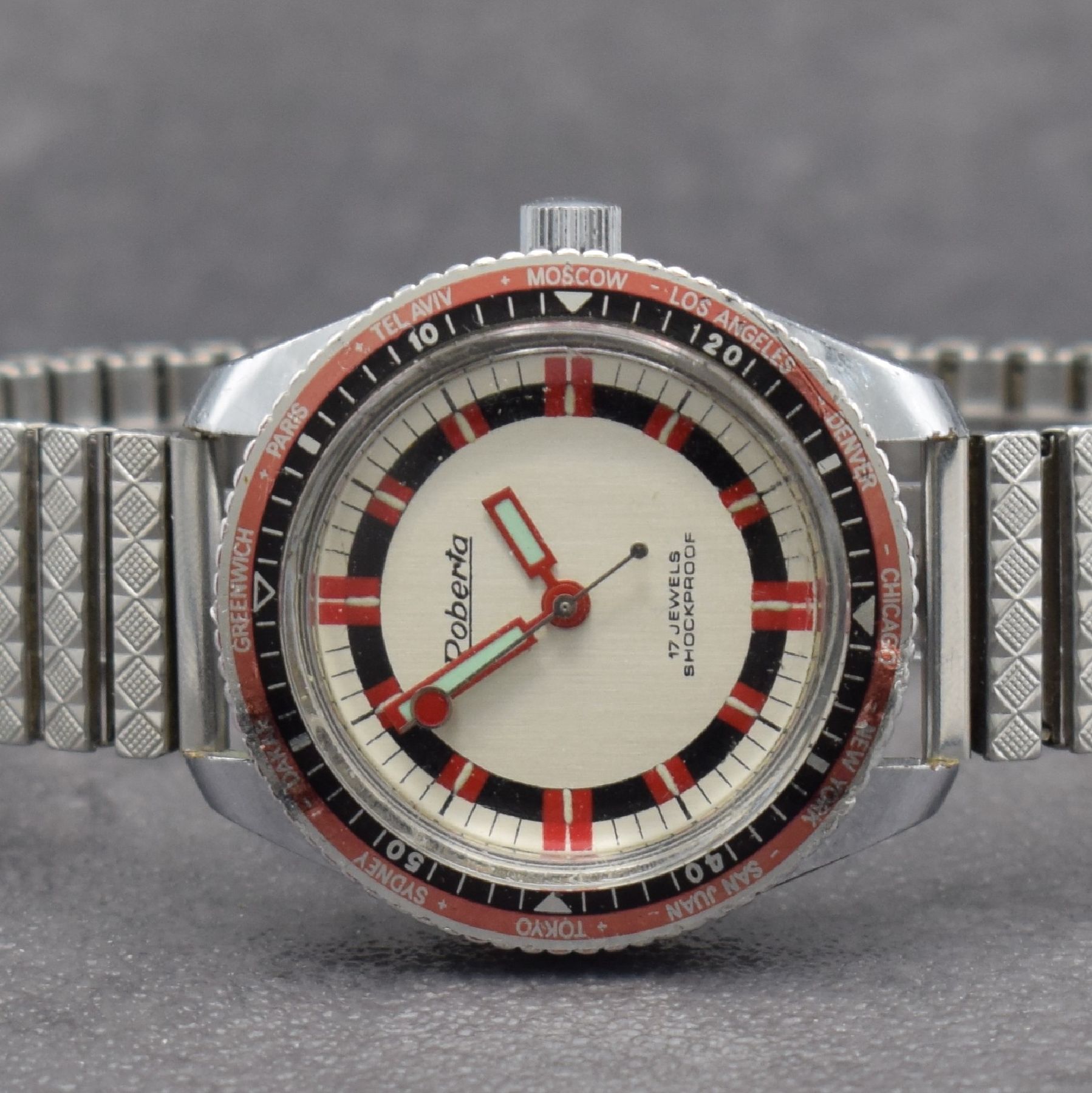 Detail a: Konvolut 3 Armbanduhren, alle Schweiz/Deutschland um 1970, alle in verchr. Metallgeh. m. Edelstahlböden, 1 x America Digital, Automatik, digitale ...