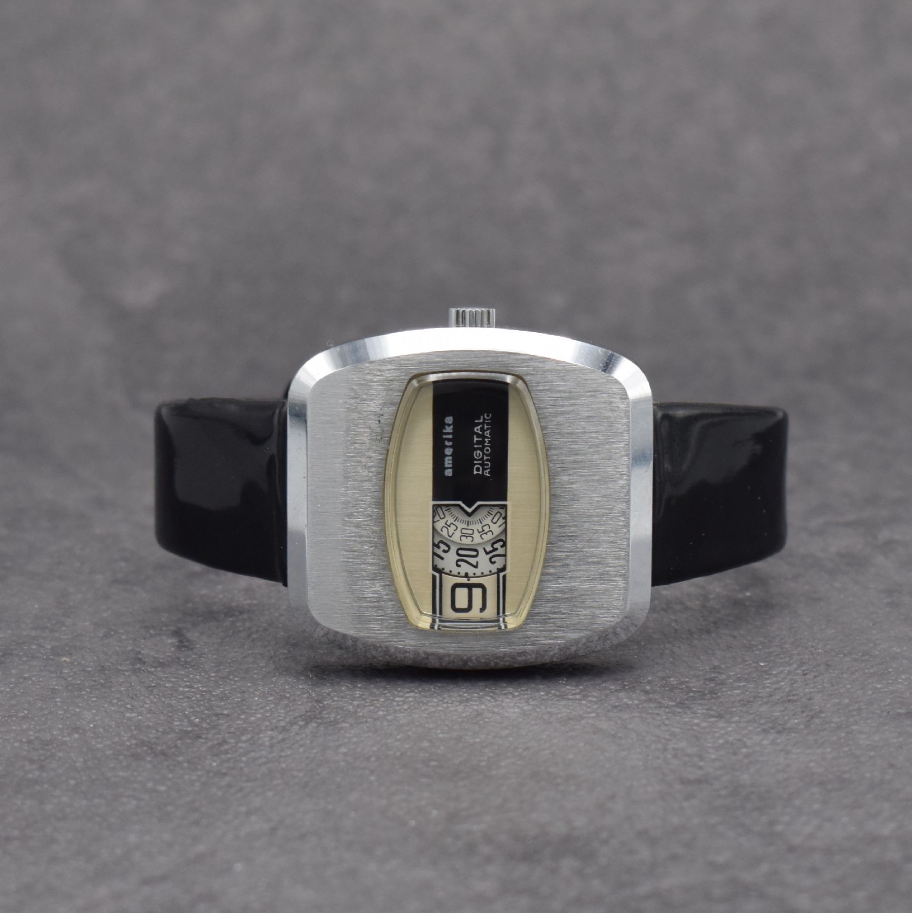Detail e: Konvolut 3 Armbanduhren, alle Schweiz/Deutschland um 1970, alle in verchr. Metallgeh. m. Edelstahlböden, 1 x America Digital, Automatik, digitale ...