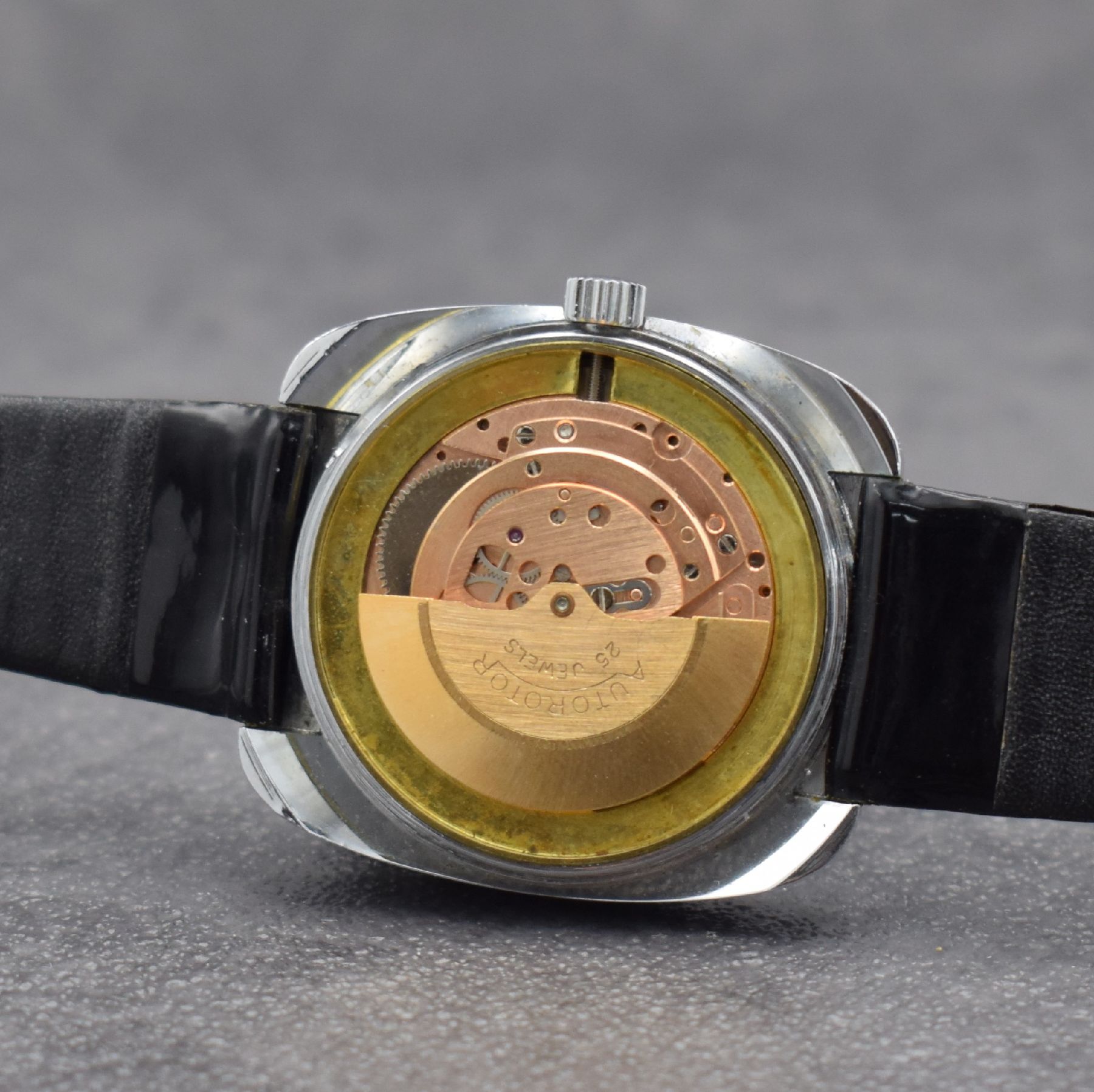 Detail h: Konvolut 3 Armbanduhren, alle Schweiz/Deutschland um 1970, alle in verchr. Metallgeh. m. Edelstahlböden, 1 x America Digital, Automatik, digitale ...