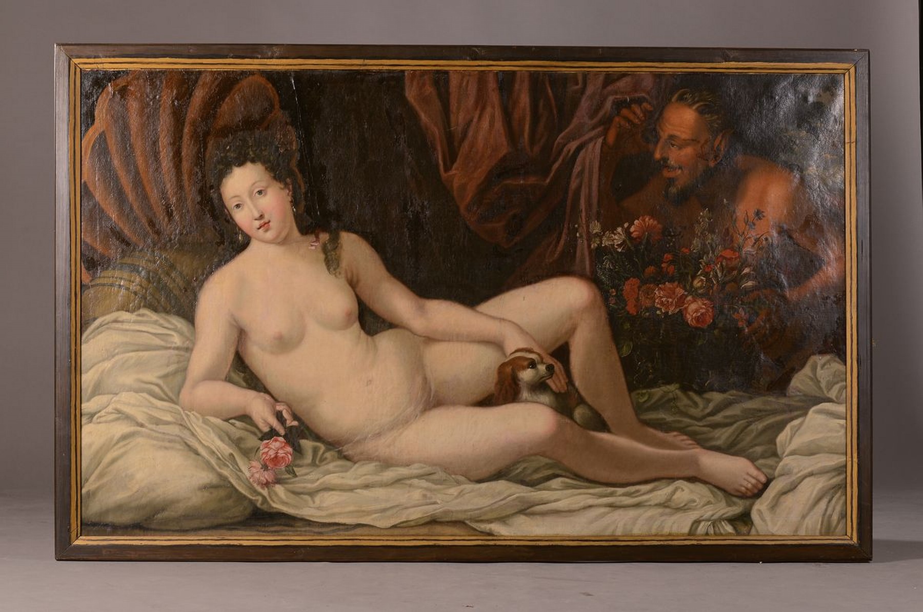 Detail k: Niederländischer Künstler des späten 18. u. frühen 19. Jh., Die Verführung, liegender weiblicher Akt mit Hündchen und Blumen, re. hinten ein ...