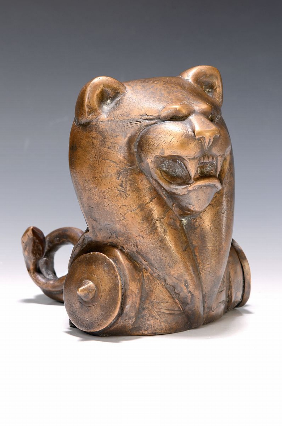 Gernot Rumpf, geb. 1941 Kaiserslautern, Löwe, Bronzeskulptur, signiert und dat. 2002, H. ca. 20 cm