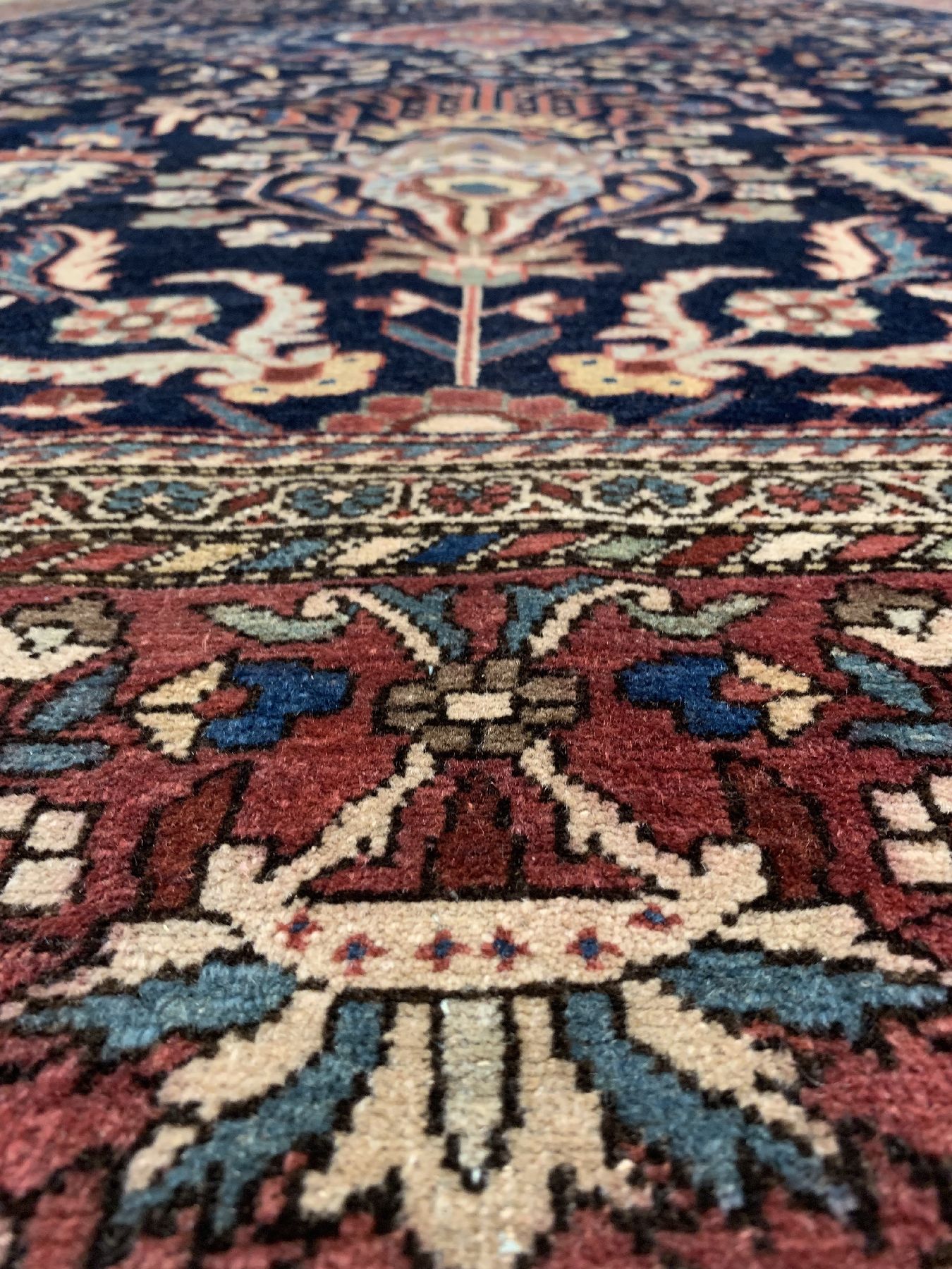 Detail e: Antiker feiner Farahan, Persien, Ende 19 Jhd, Korkwolle geknüpft auf Baumwolle, ca. 366 x 261 cm, EHZ: 2-3