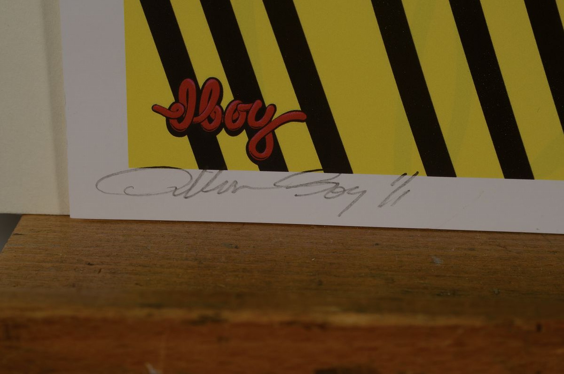 Detail a: Dillon Boy, geb. 1979, ist Künstler, Grafikdesigner, und Illustrator und lebt und arbeitet heute in Italien, Hier: Konvolut aus 2 Werken, beide ...