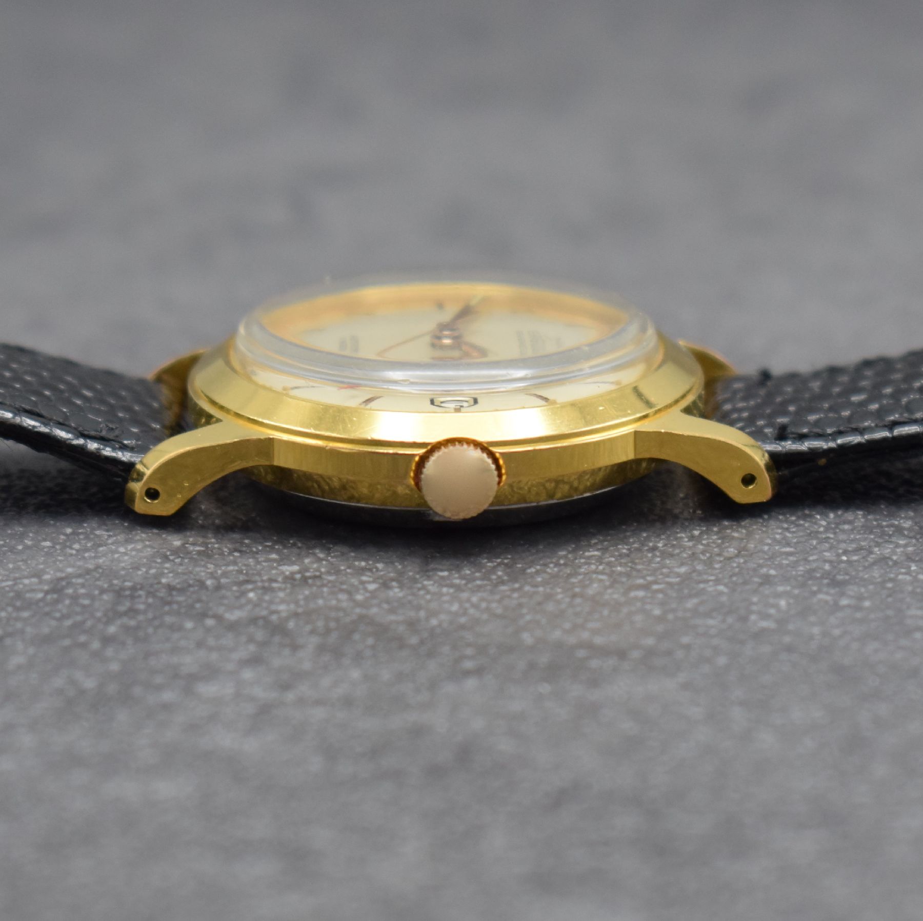 Detail d: ERGUEL / FELSA PROTOTYP mit 36000Ah, Schweiz um 1965, Handaufzug, verg. Gehäuse, Stahlboden geschr., vers. Zifferblatt, Datum b. 3, gold. Std.-Ind. ...
