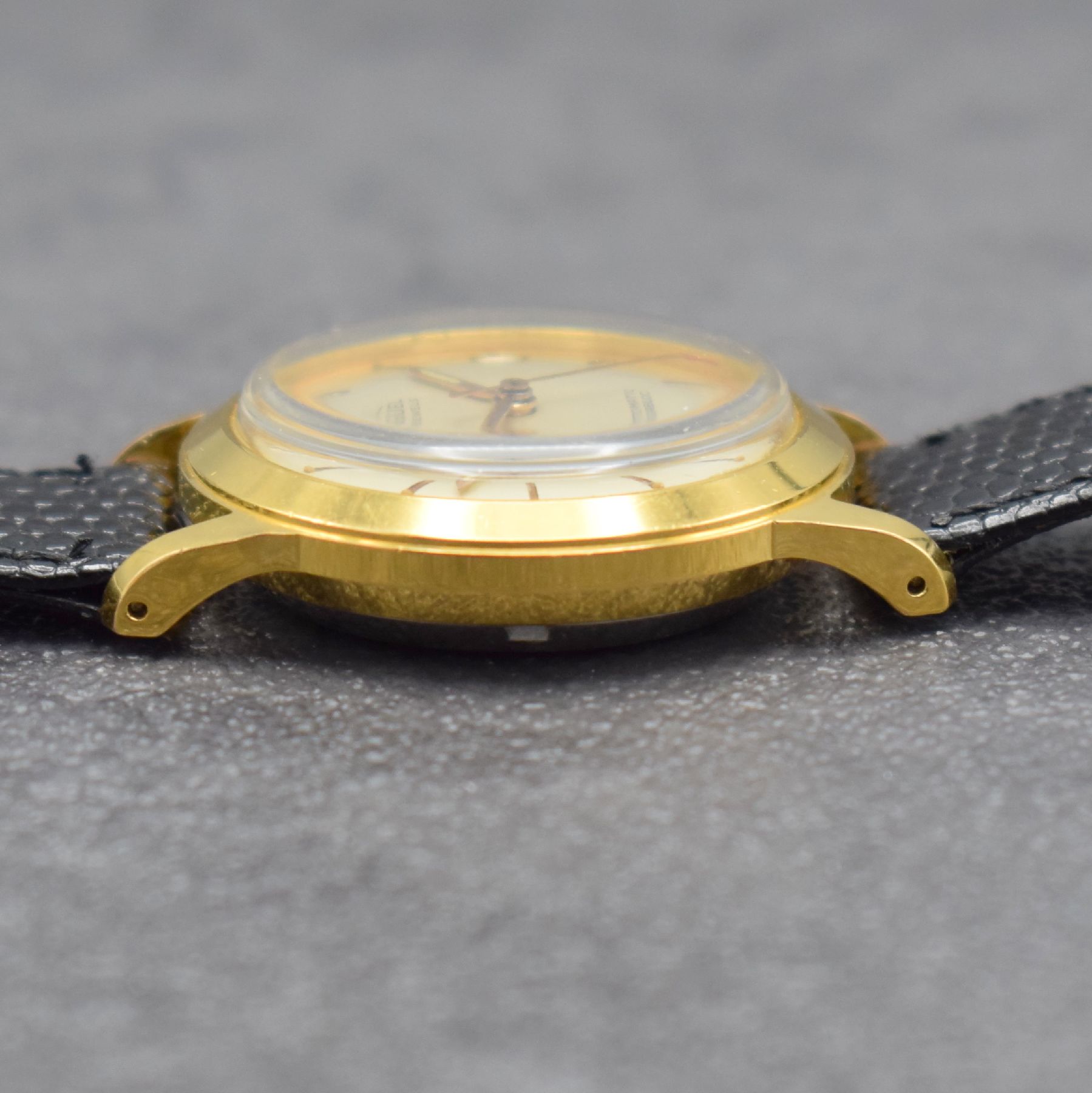 Detail e: ERGUEL / FELSA PROTOTYP mit 36000Ah, Schweiz um 1965, Handaufzug, verg. Gehäuse, Stahlboden geschr., vers. Zifferblatt, Datum b. 3, gold. Std.-Ind. ...