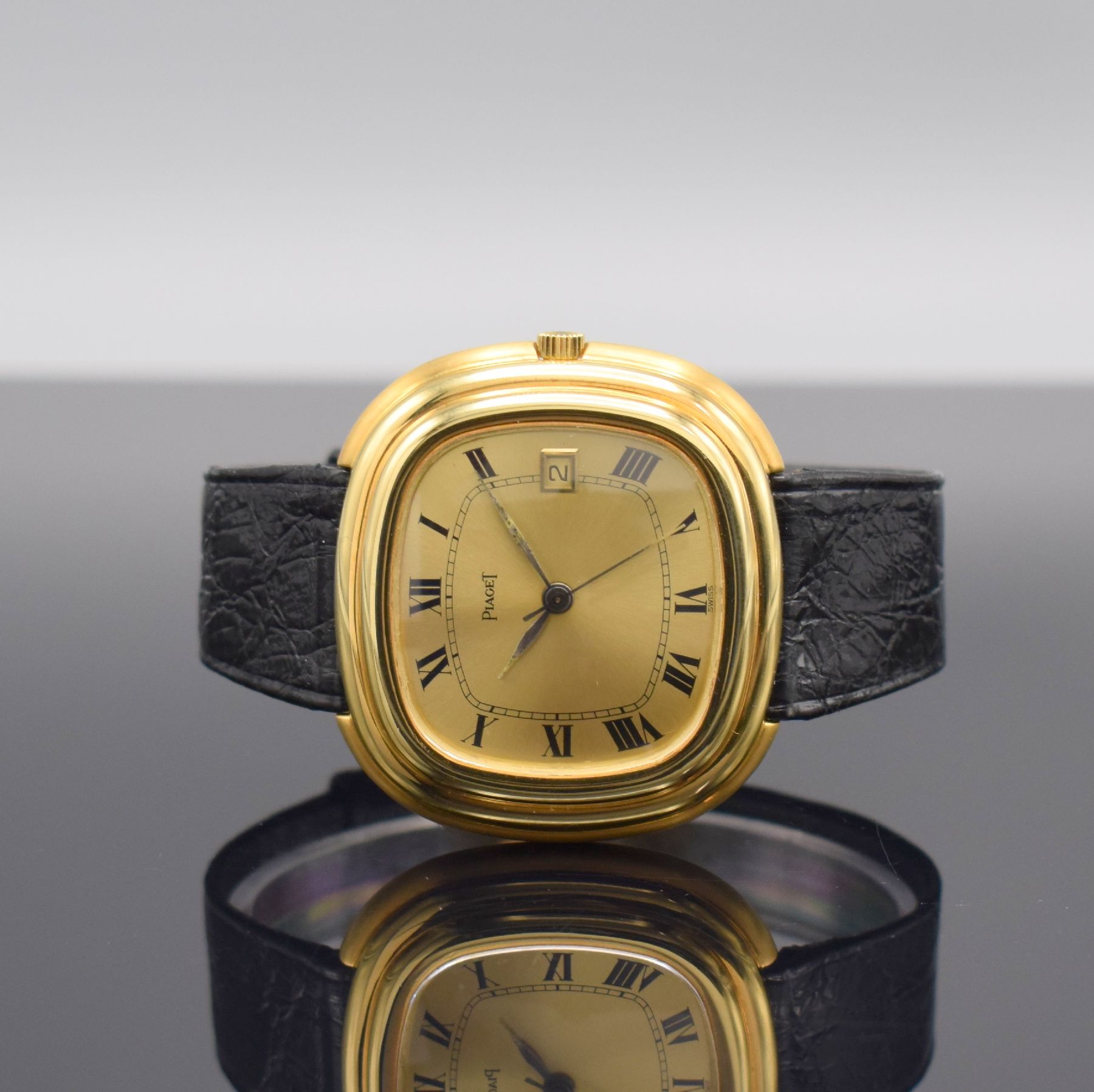 PIAGET seltene übergroße Herrenarmbanduhr mit Kaliber "BETA 21" in GG 750/000 Referenz 15101, Schweiz um 1970, quarz, massives gestuftes ...