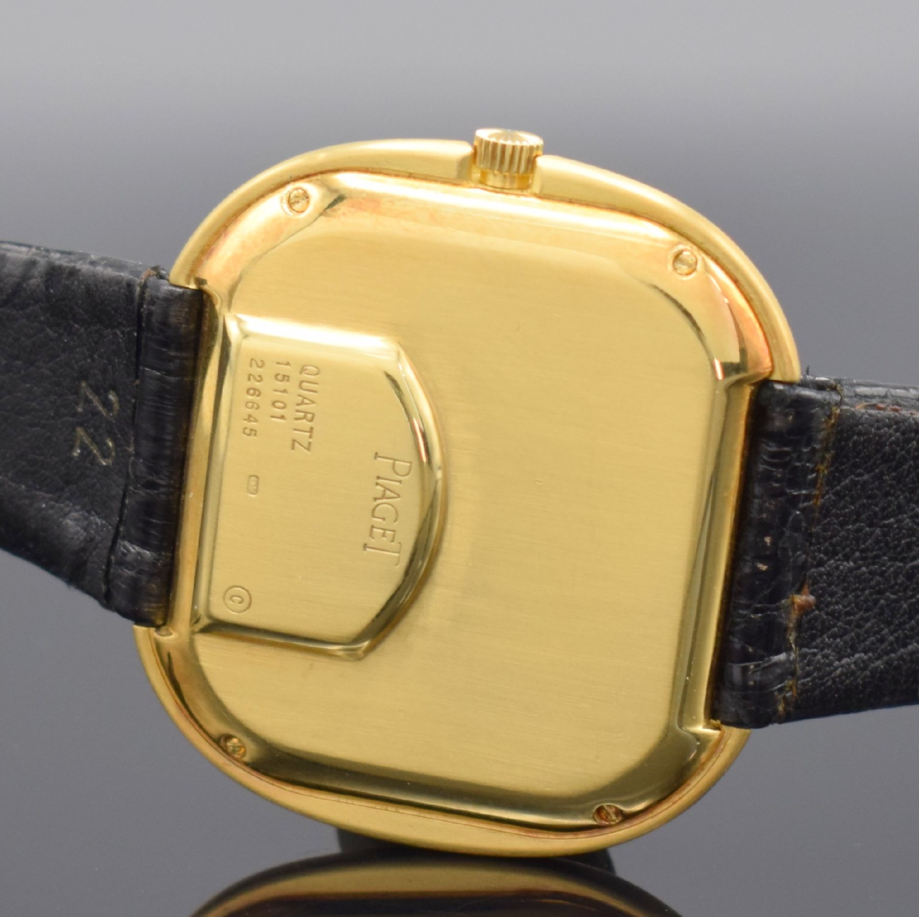 Detail e: PIAGET seltene übergroße Herrenarmbanduhr mit Kaliber "BETA 21" in GG 750/000 Referenz 15101, Schweiz um 1970, quarz, massives gestuftes ...
