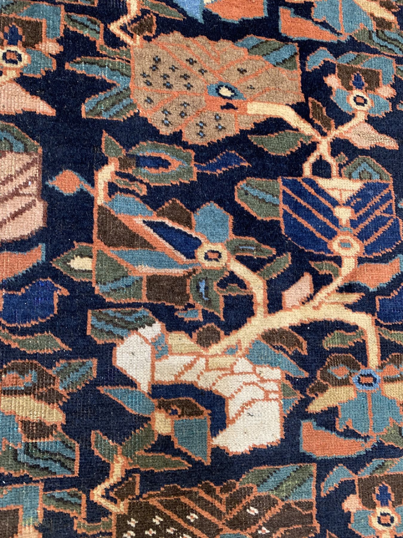 Detail c: Seltener antiker Bidjar, Persien, 19 Jhd, Wolle geknüpft auf Wolle, ca, 335 x 175 cm, EHZ:3(Altersbedingt guter Zustand).