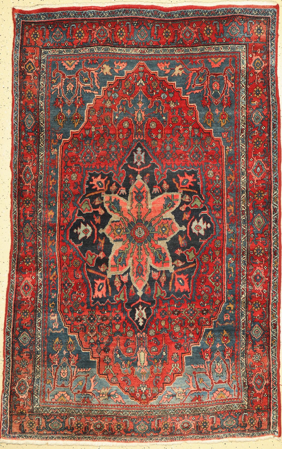 Bidjar alt, Persien, um 1950, Wolle auf Baumwolle, ca. 205 x 131 cm, EHZ: 2-3