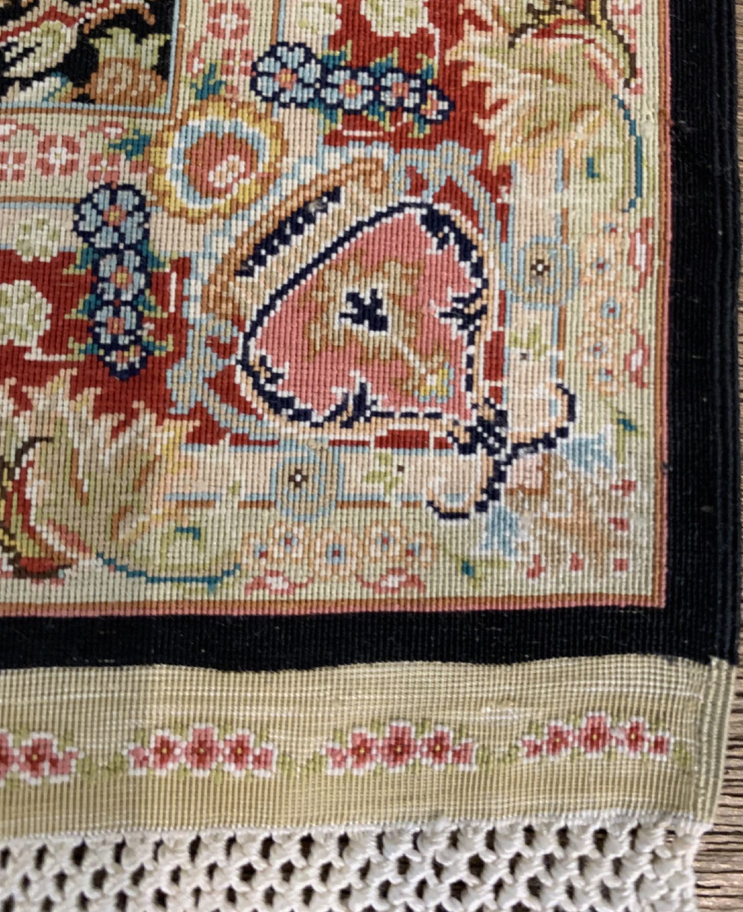 Detail e: Sehr feiner Seiden Hereke(20 x 20), Signiert(Özipek), Türkei, um 1950, reine Naturseide, ca, 32 x 23 cm, ca, 4 Mio Kn/qm, EHZ:1(sehr guter ...