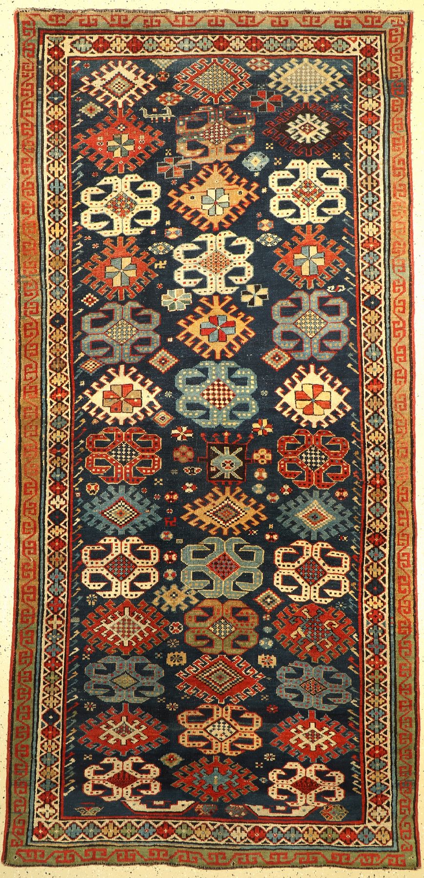 Antiker Gendje, Zentralkaukasus, Ende 19 Jhd, Wolle geknüpft auf Wolle, ca. 293 x 140 cm, EHZ: 3,(guter Zustand).