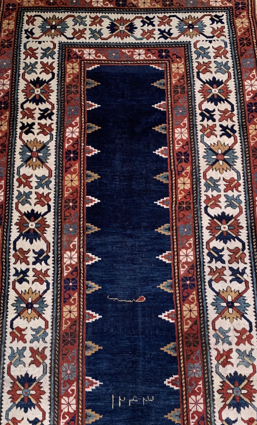 Detail a: Antiker Talisch Galerie datiert, Kaukasus, datiert 1822, Wolle geknüpft auf Wolle, Blaugrundiger Talisch mit typischem Feld, ca. 355 x 130 cm, ...