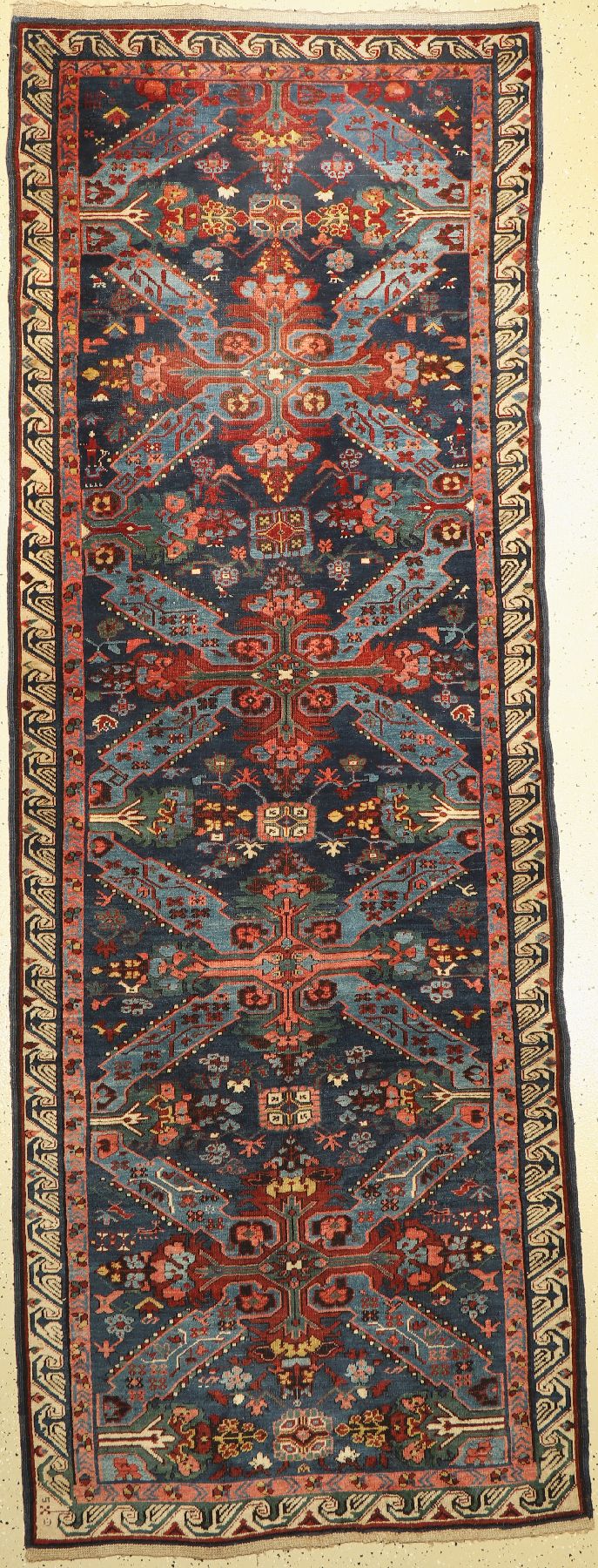 Antiker Seychur, Ostkaukasus Kuba-Gebiet, Ende 19 Jhd., Wolle geknüpft auf Wolle, ca. 330 x 110 cm, EHZ: 3(guter Zustand).