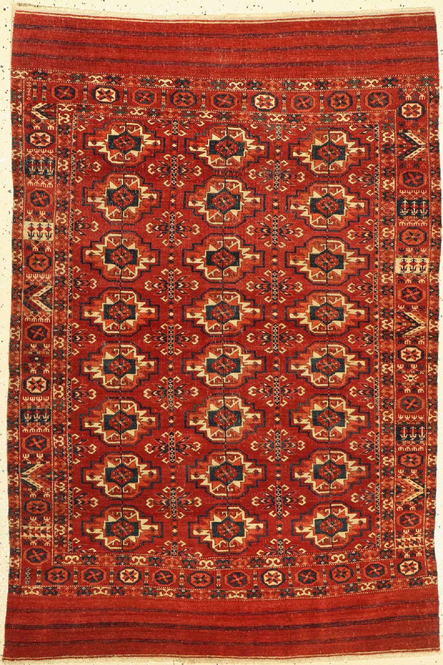 Tekke antik, Turkmenistan, Mitte 19 Jhd., Wolle auf Wolle, ca. 150 x 100 cm, EHZ: 3