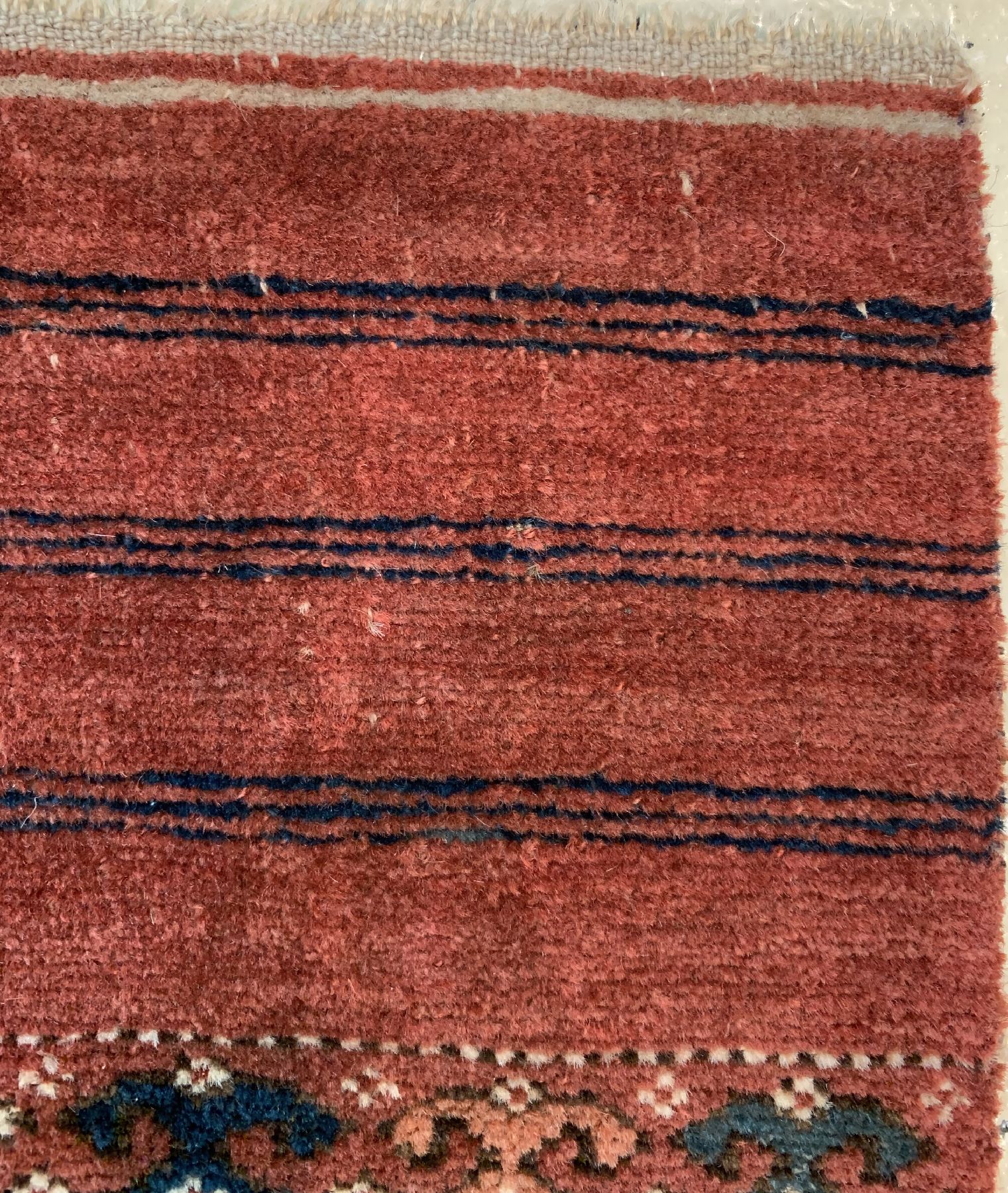 Detail d: Tekke antik, Turkmenistan, Mitte 19 Jhd., Wolle auf Wolle, ca. 150 x 100 cm, EHZ: 3